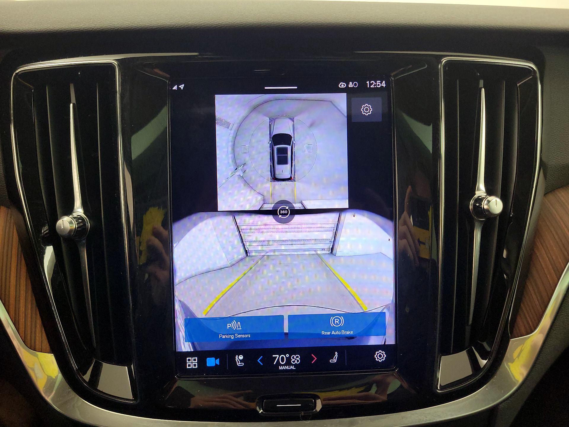 Thumbnail: 2025 Volvo S60 - 15