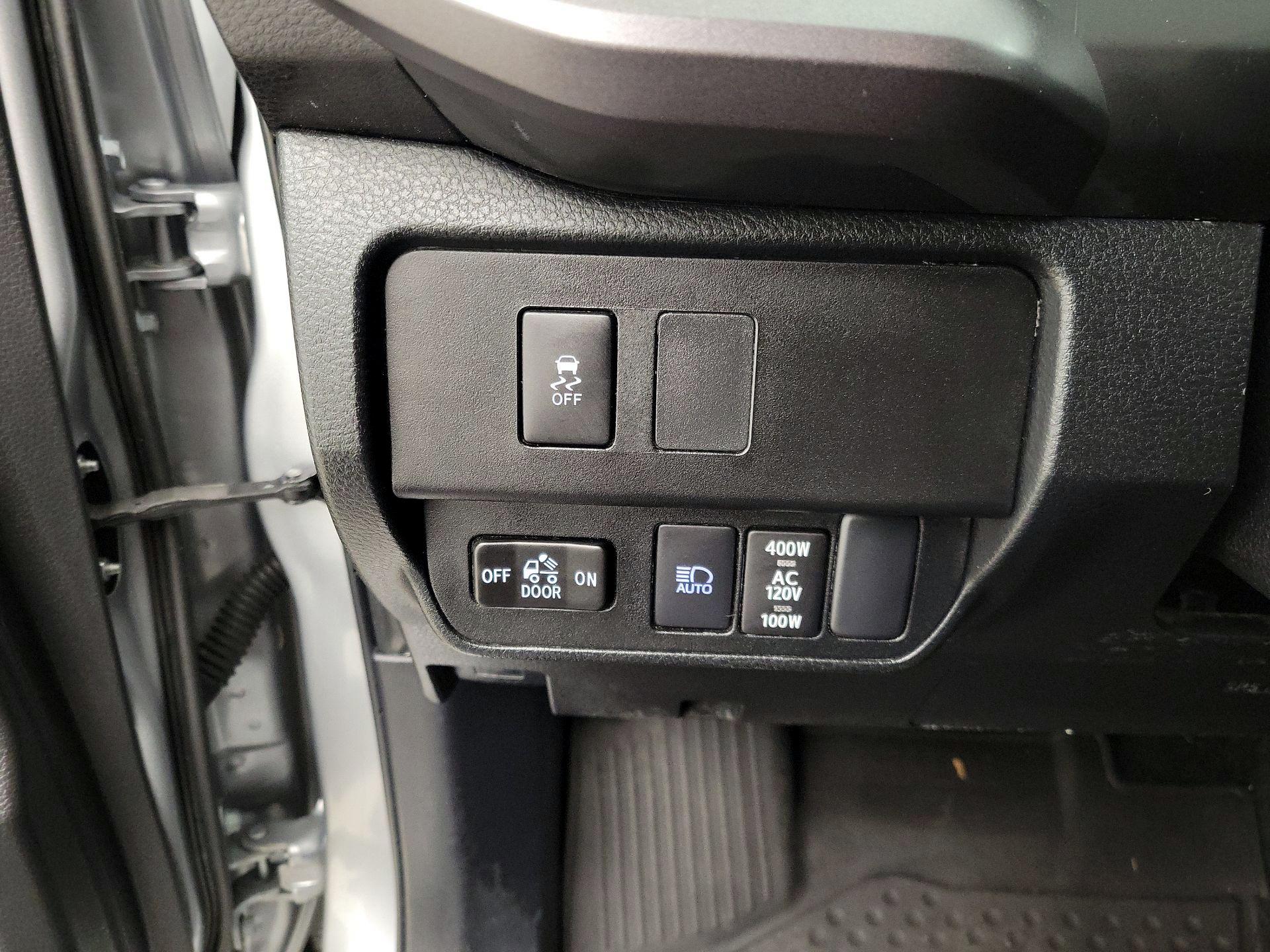 Thumbnail: 2023 Toyota Tacoma - 13