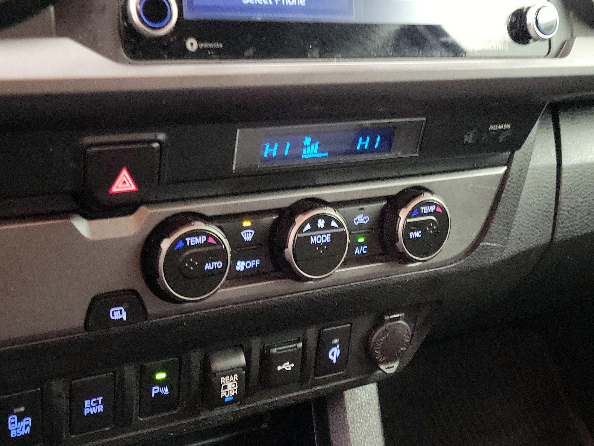 Thumbnail: 2023 Toyota Tacoma - 16