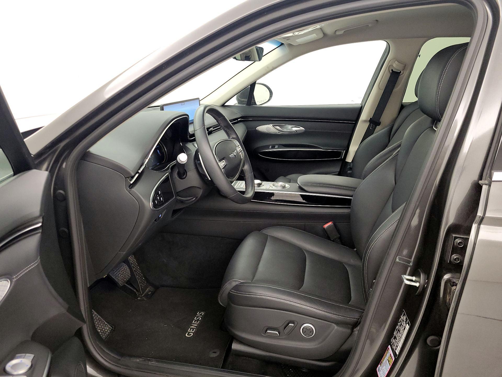 Thumbnail: 2025 Genesis GV70 - 11