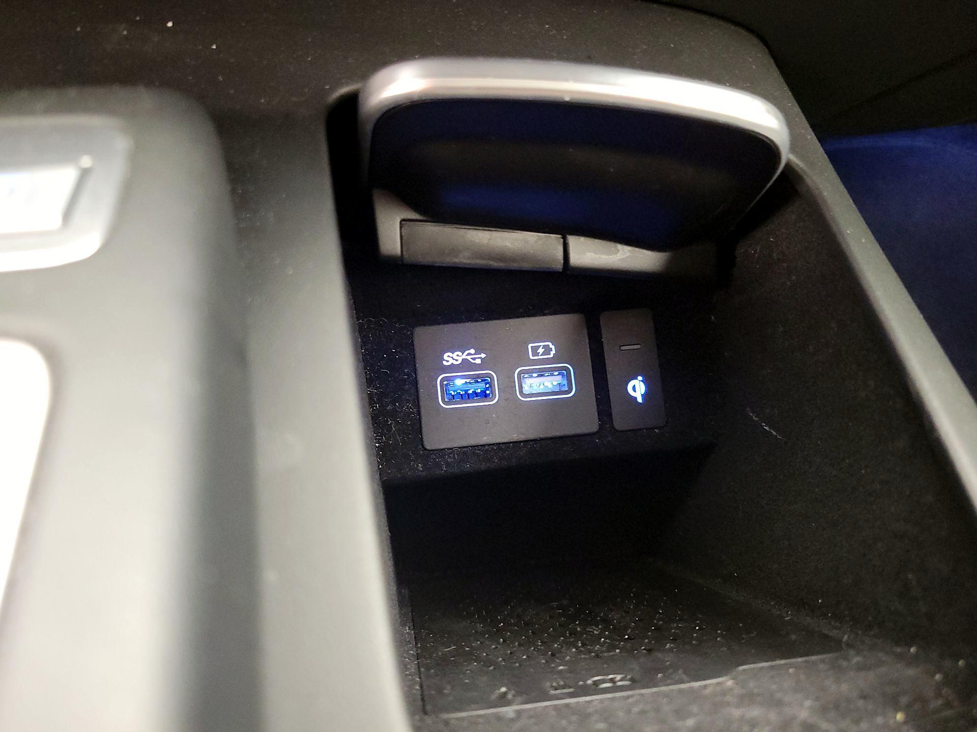 Thumbnail: 2025 Genesis GV70 - 19