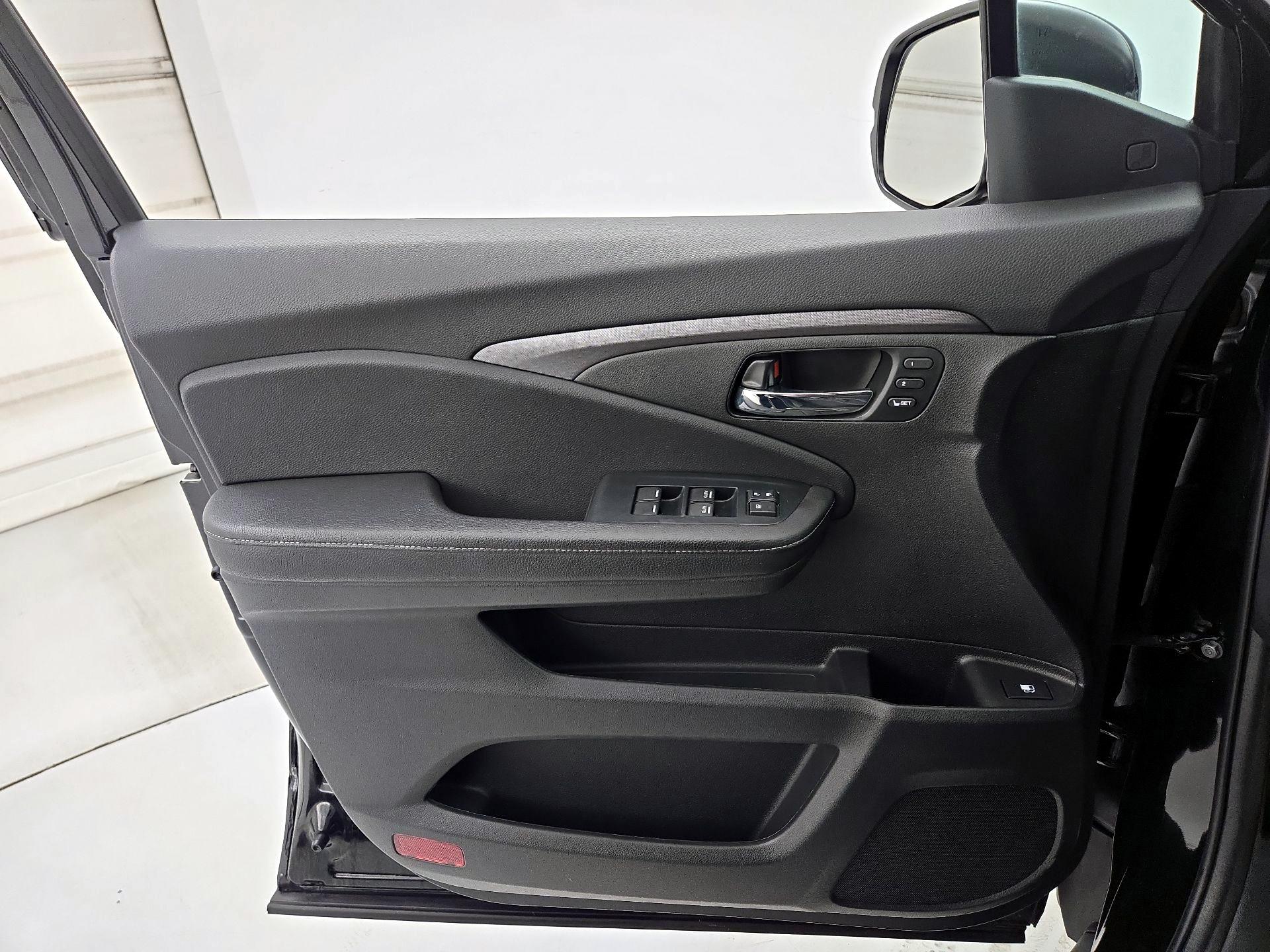 Thumbnail: 2023 Honda Ridgeline - 12