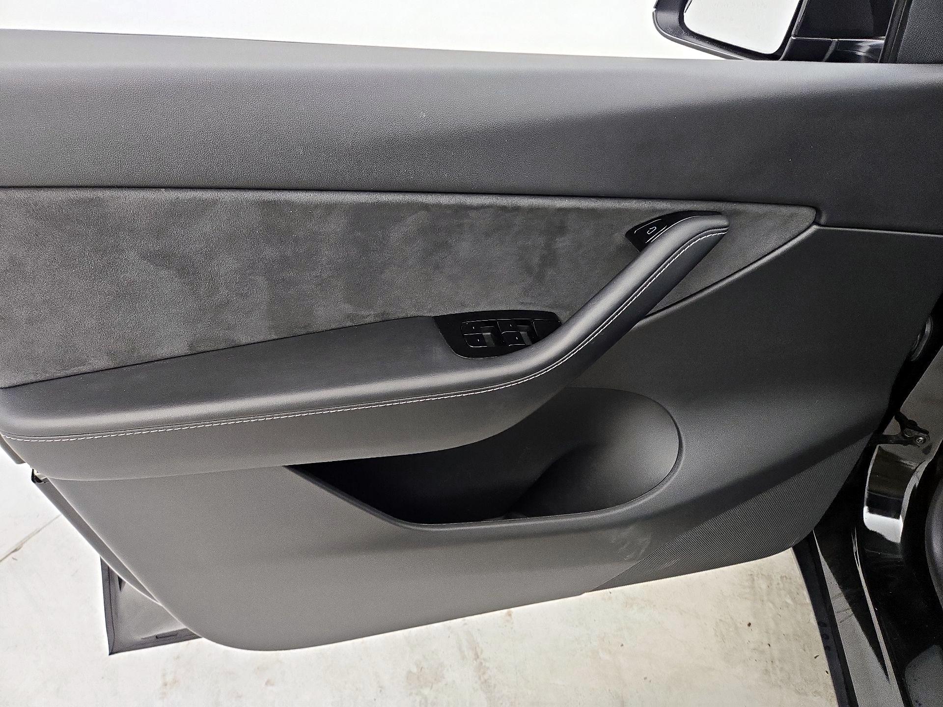 Thumbnail: 2020 Tesla Model Y - 12