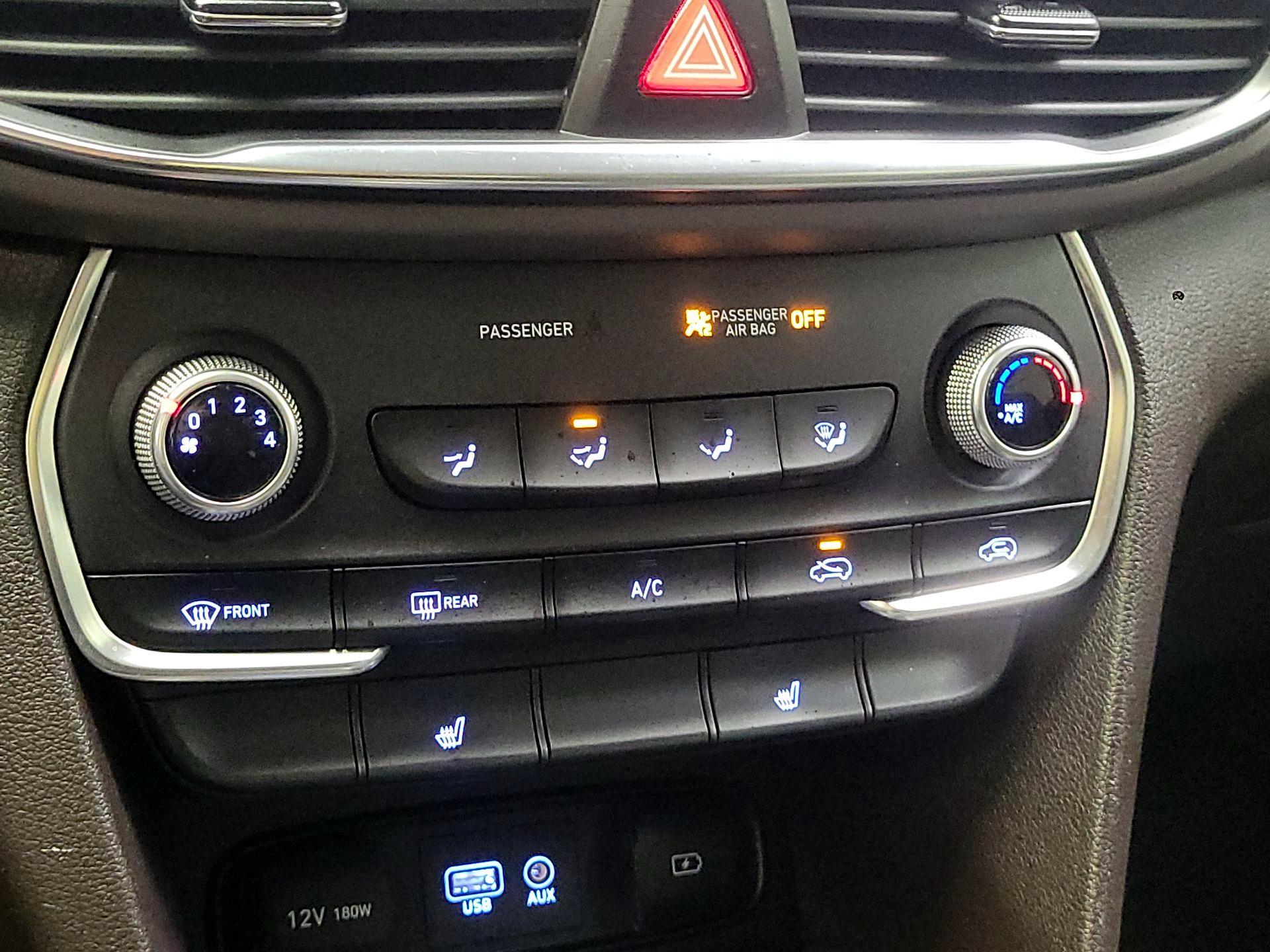 Thumbnail: 2020 Hyundai Santa Fe - 14