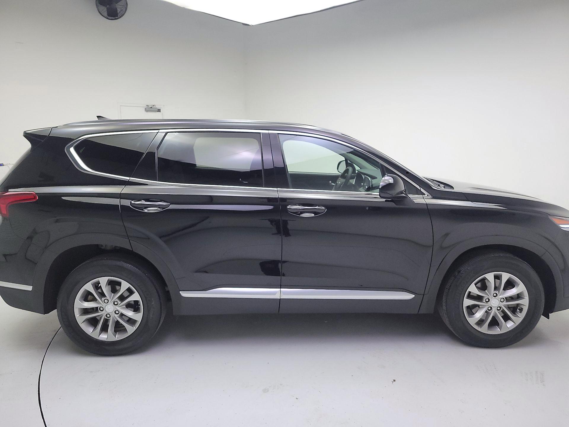 Thumbnail: 2020 Hyundai Santa Fe - 4