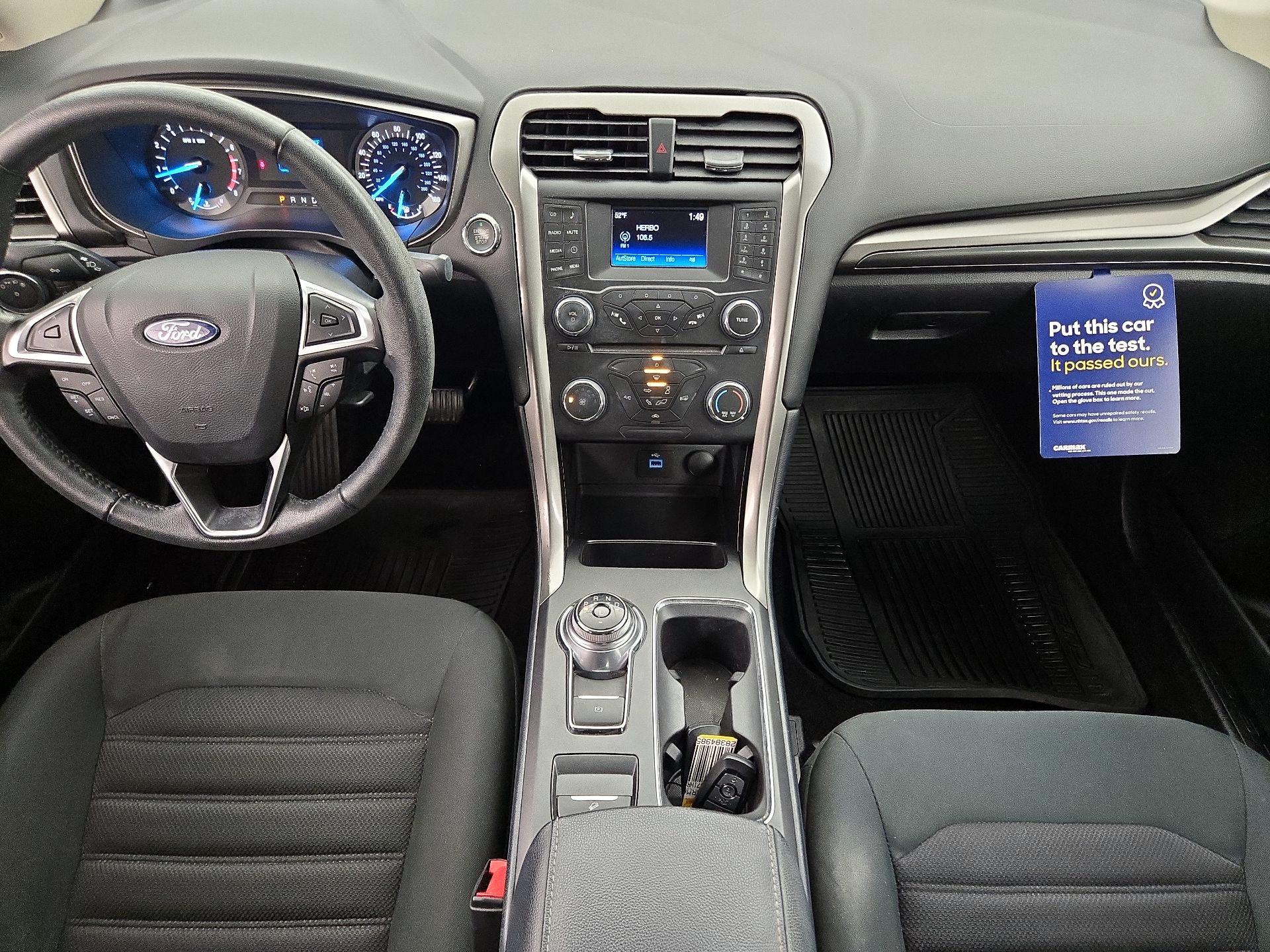 Thumbnail: 2017 Ford Fusion - 9