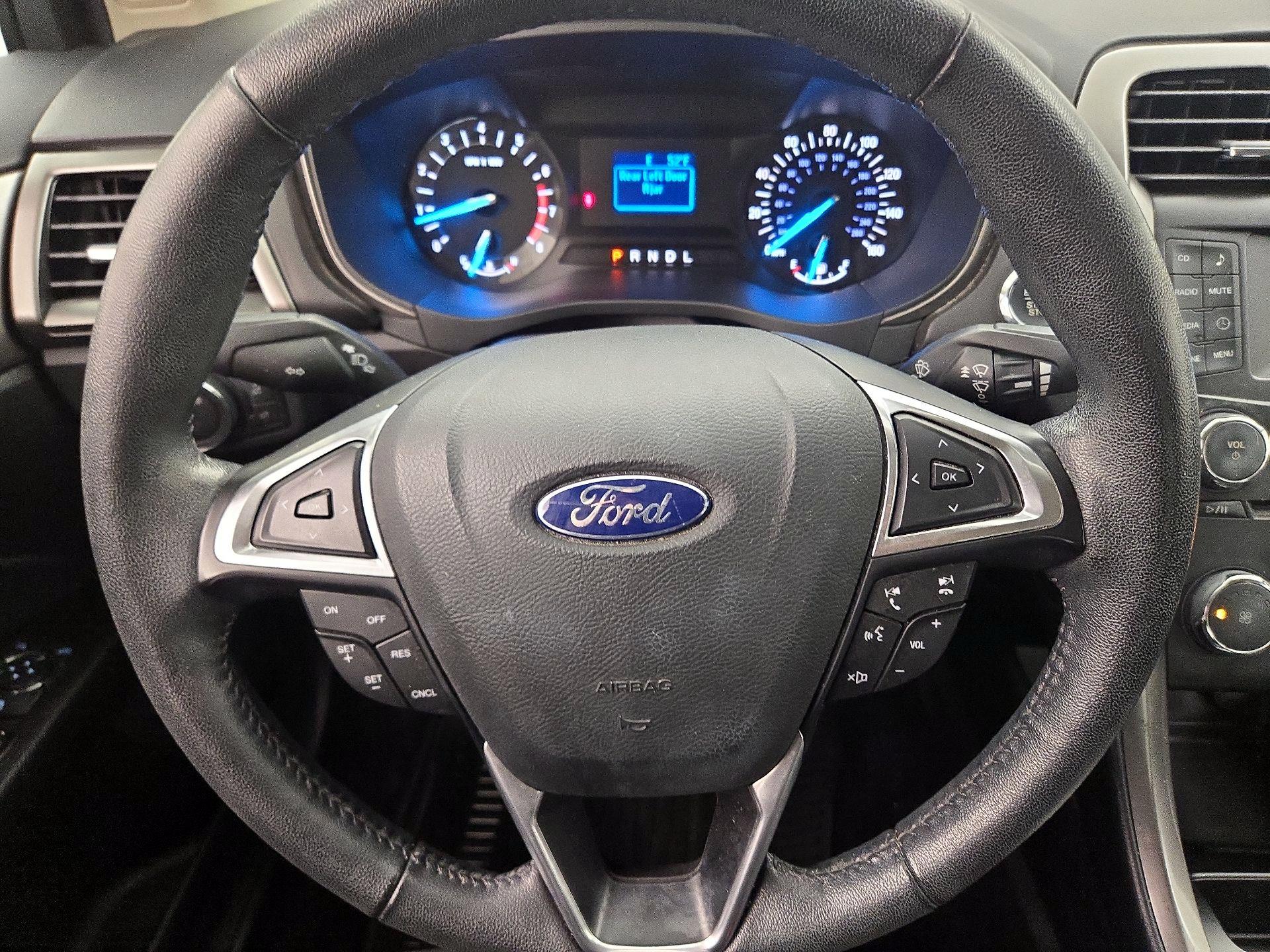 Thumbnail: 2017 Ford Fusion - 10