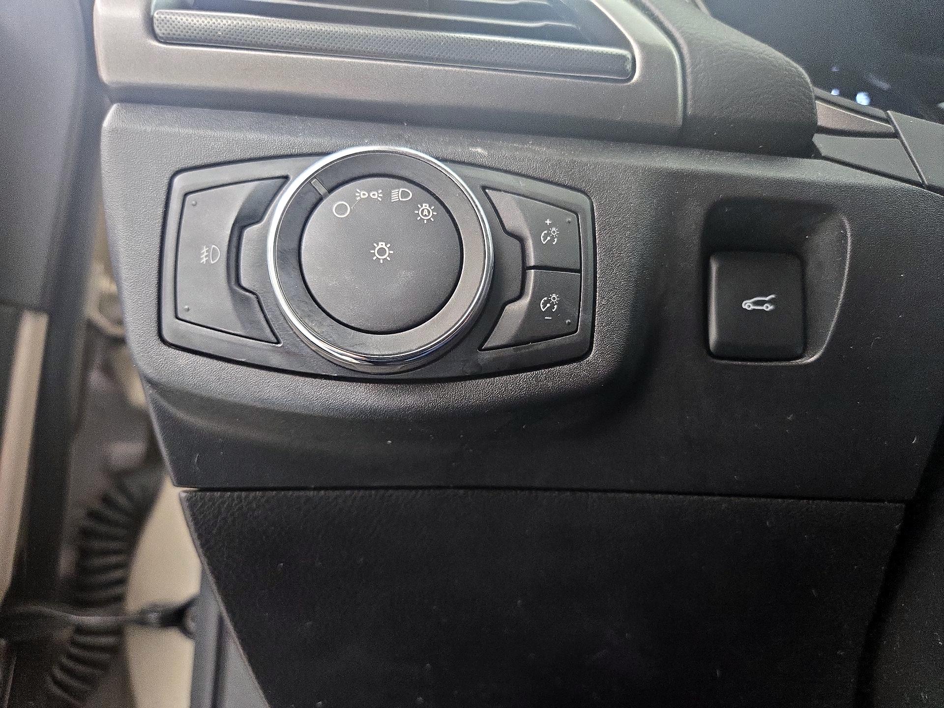 Thumbnail: 2017 Ford Fusion - 13