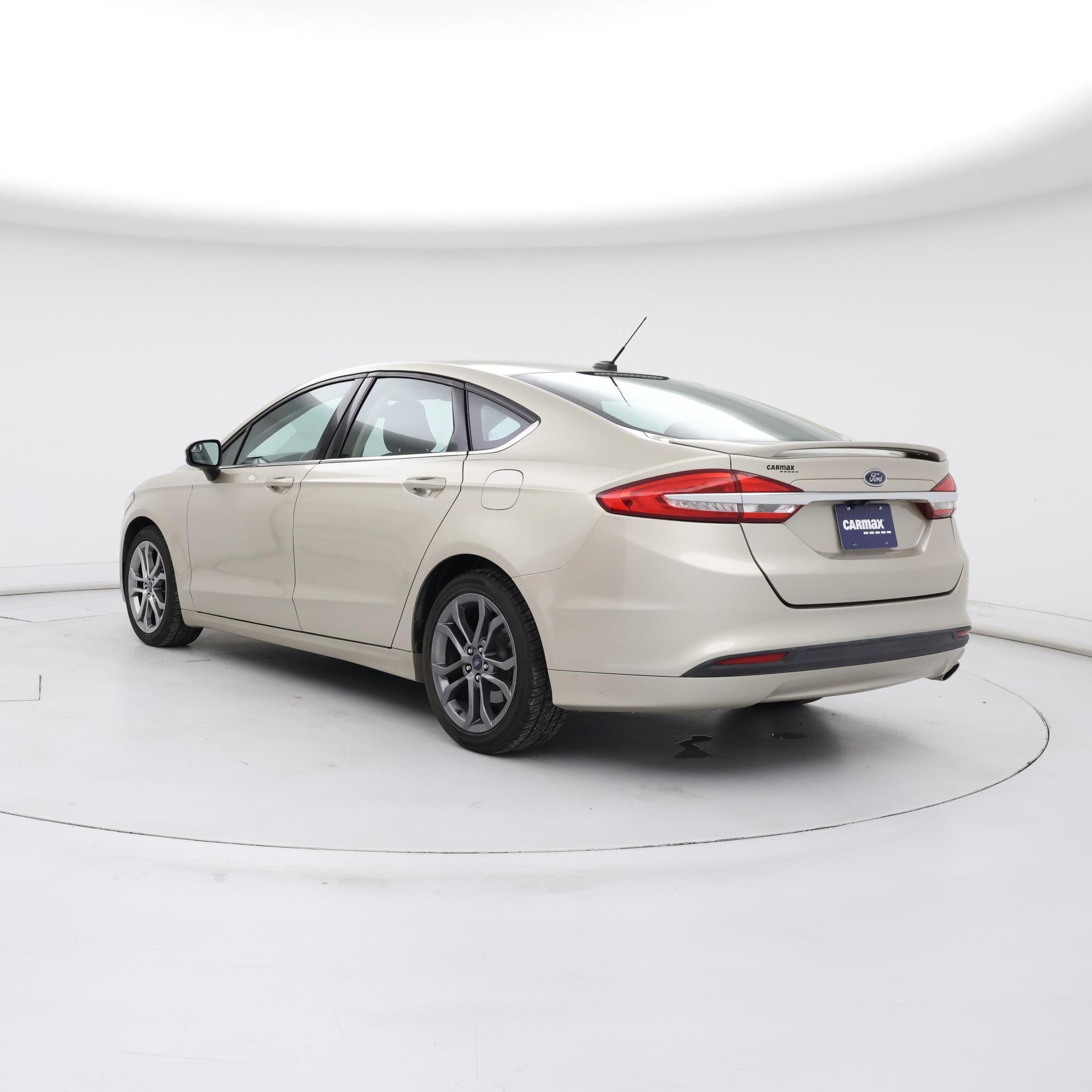 Thumbnail: 2017 Ford Fusion - 2