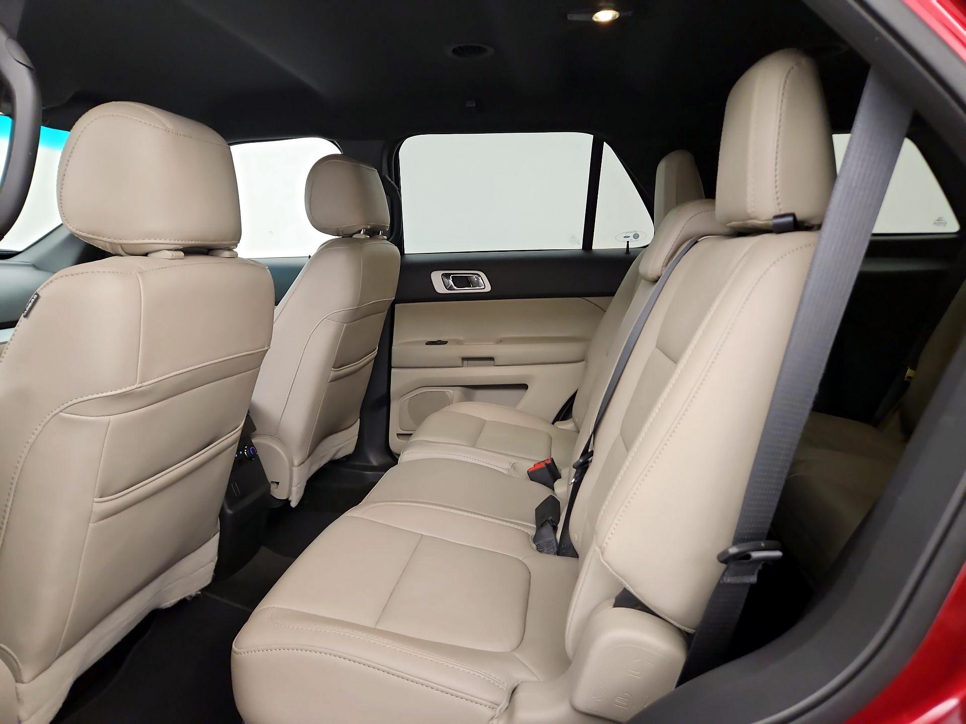 Thumbnail: 2015 Ford Explorer - 20