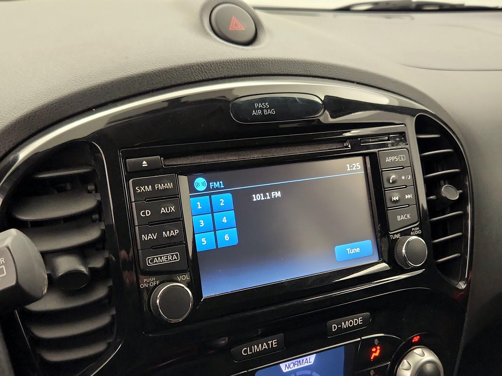 Thumbnail: 2016 Nissan Juke - 16