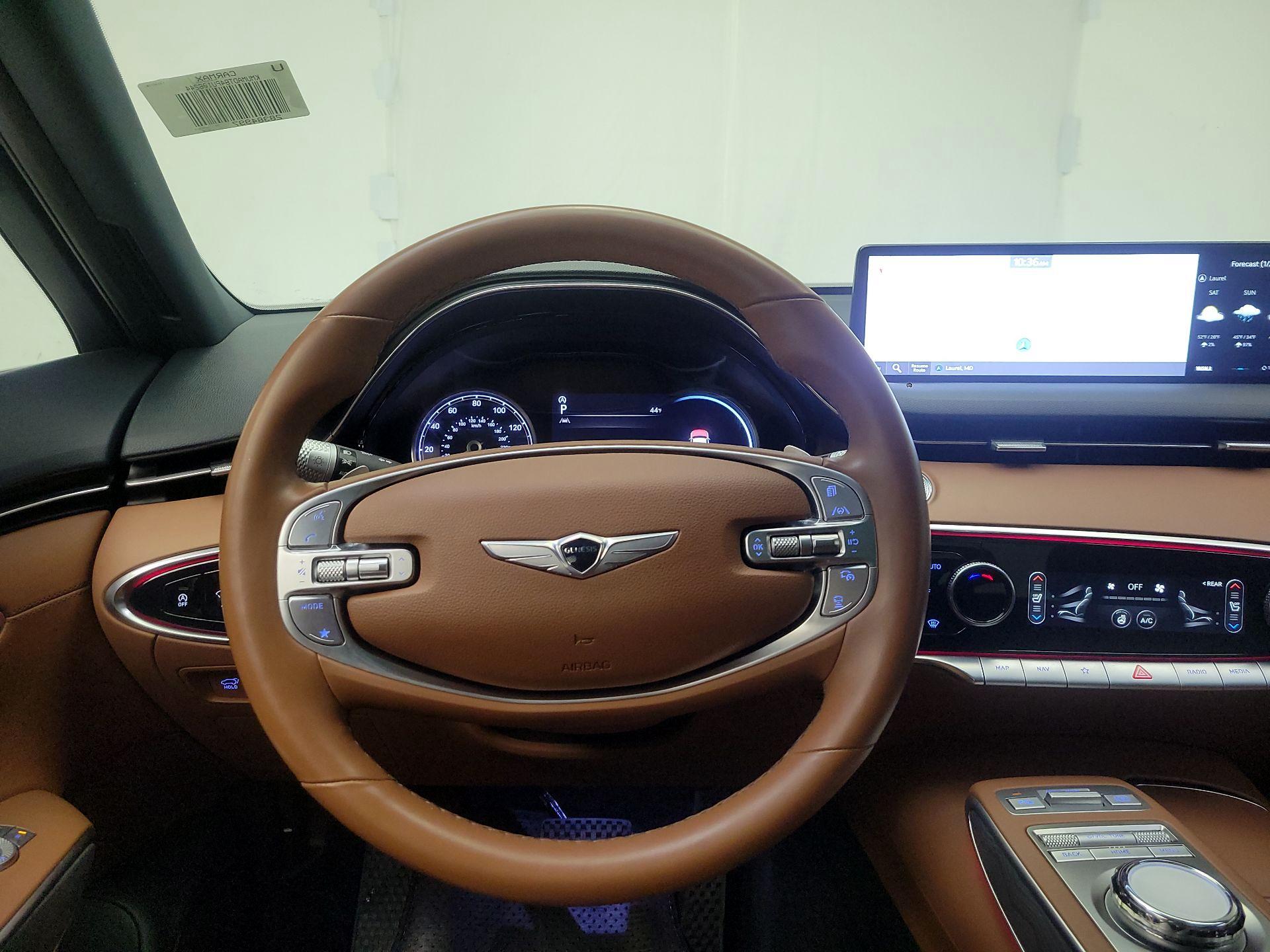 Thumbnail: 2023 Genesis GV70 - 10