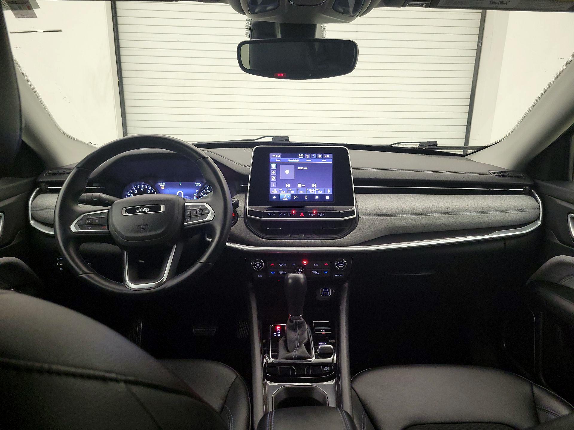 Thumbnail: 2022 Jeep Compass - 9