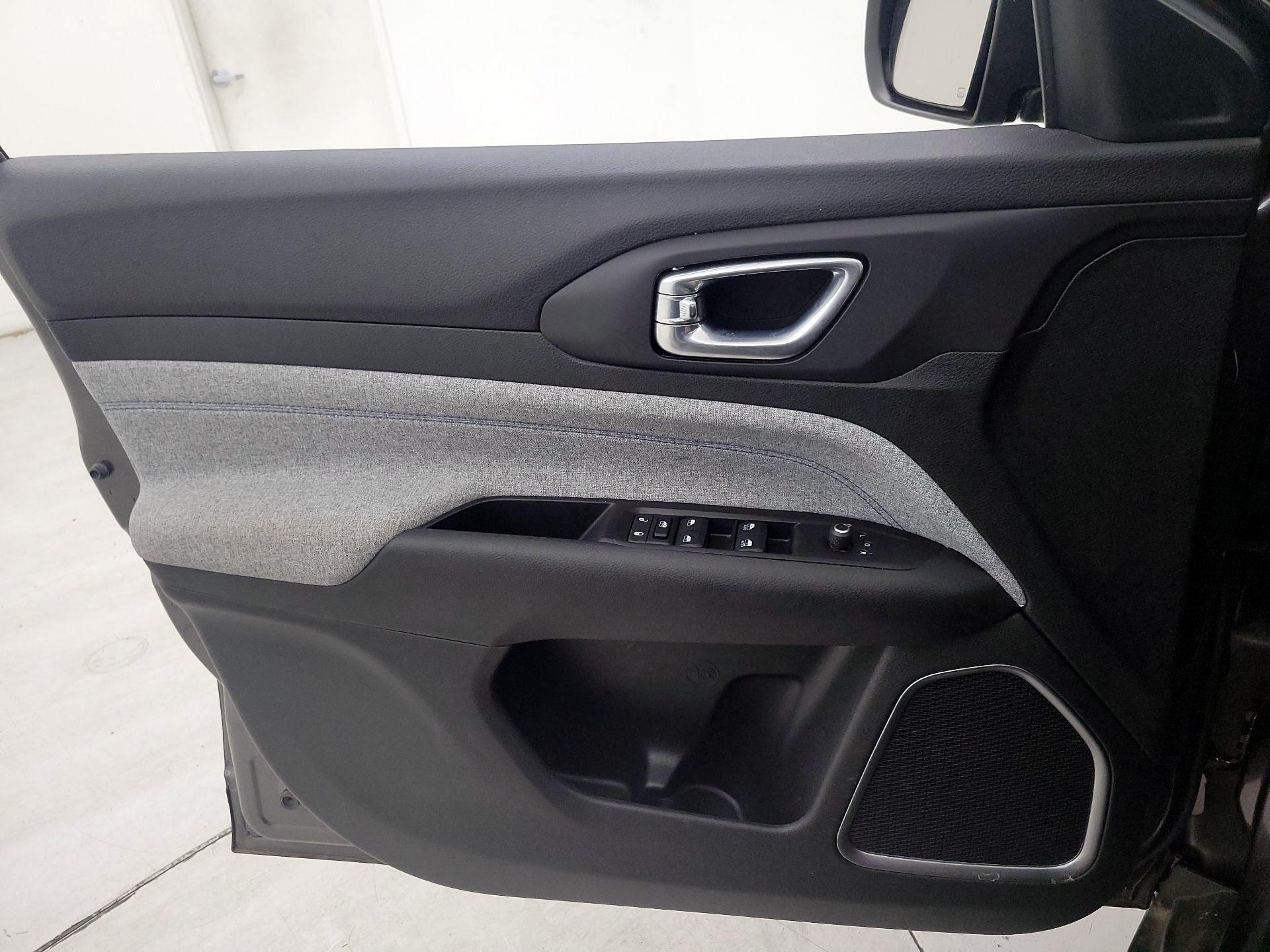 Thumbnail: 2022 Jeep Compass - 12