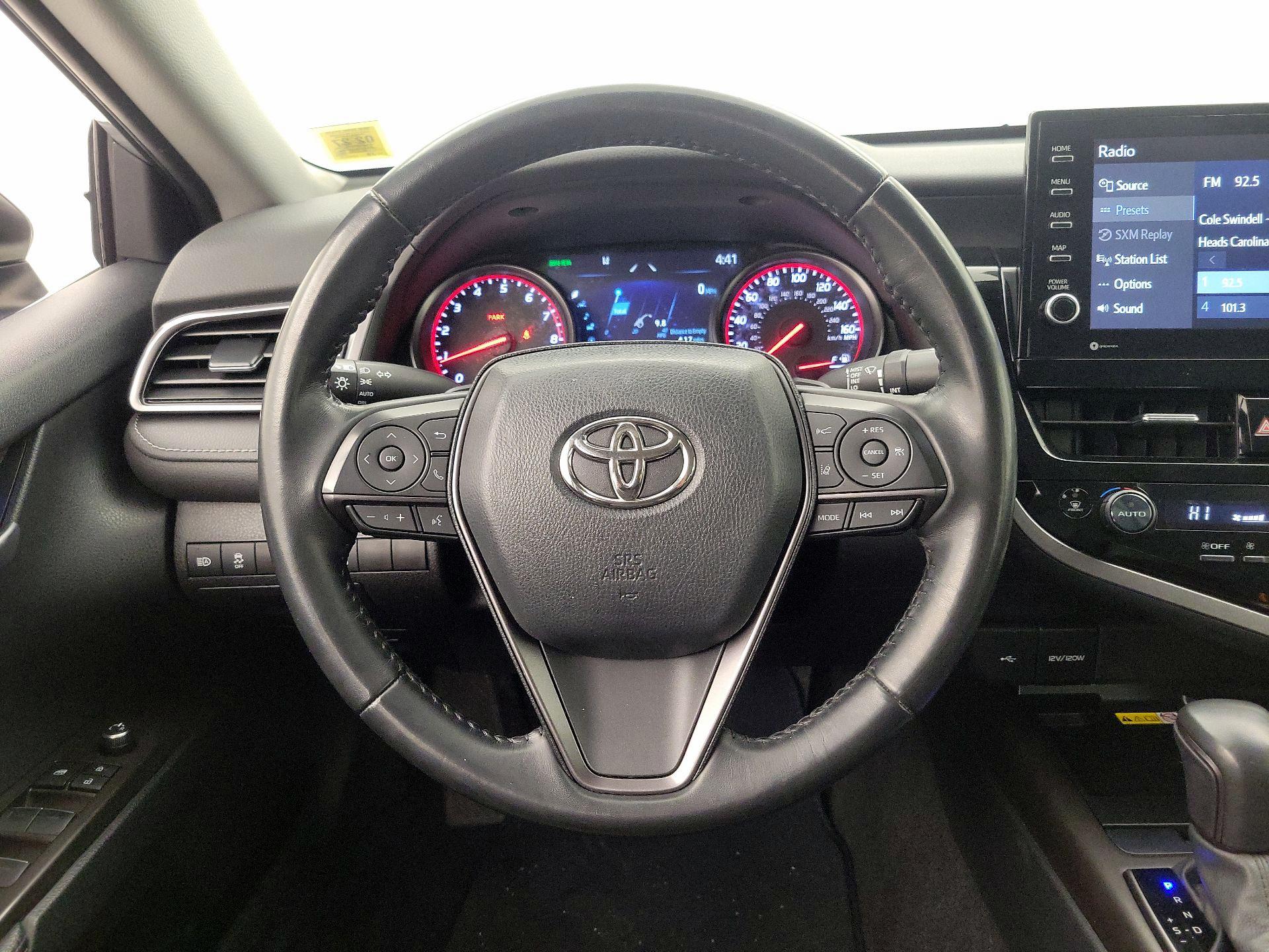 Thumbnail: 2023 Toyota Camry - 10