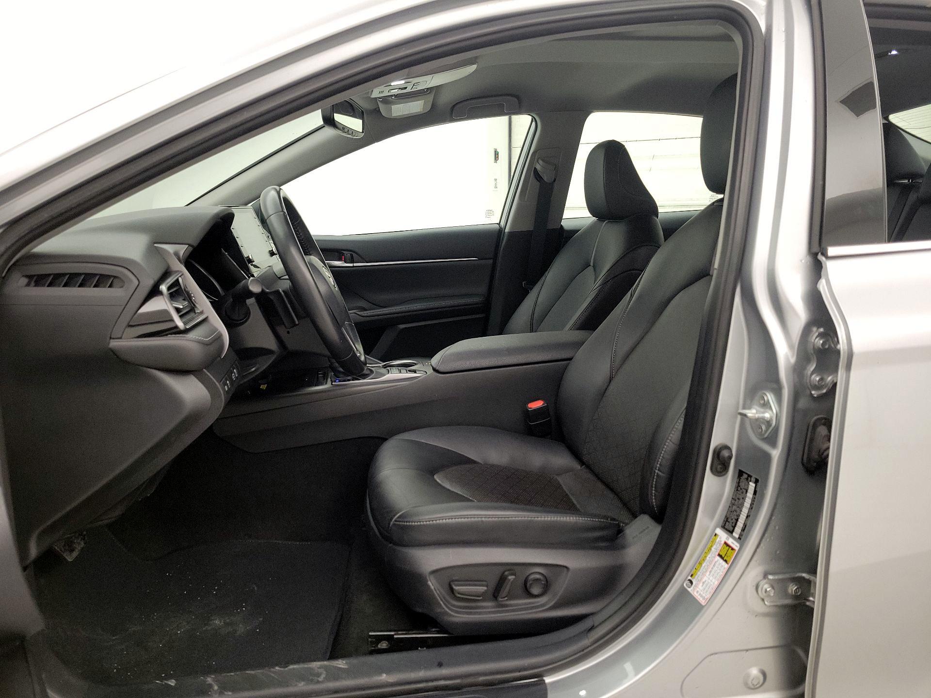 Thumbnail: 2023 Toyota Camry - 11