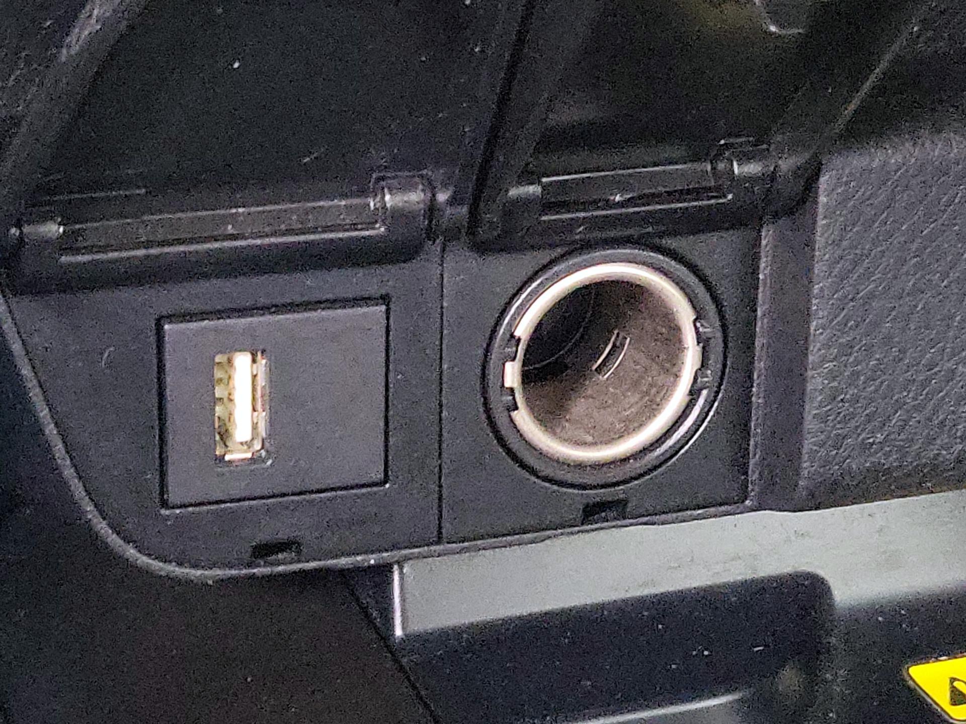 Thumbnail: 2023 Toyota Camry - 18