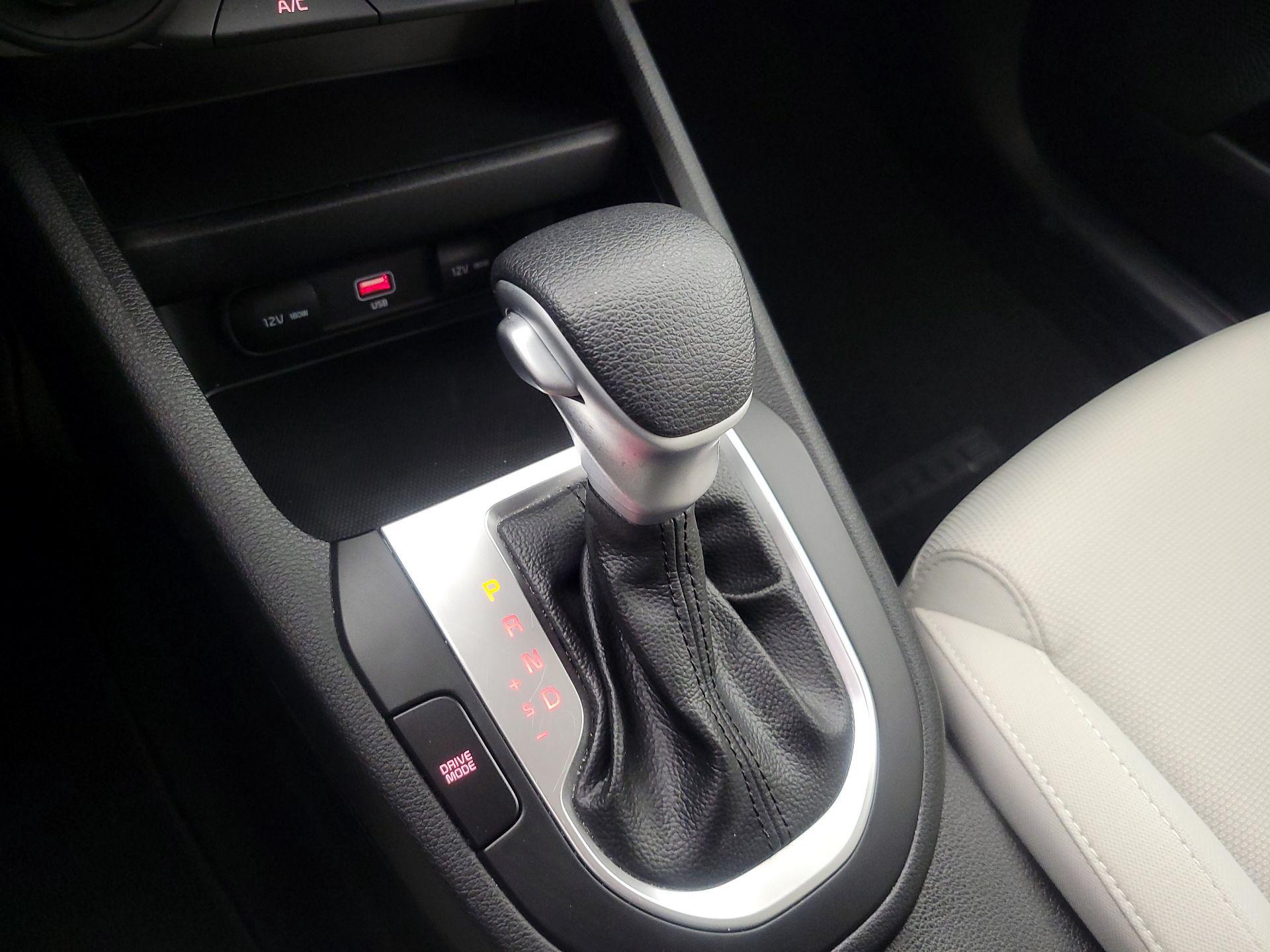 Thumbnail: 2022 Kia Forte - 17