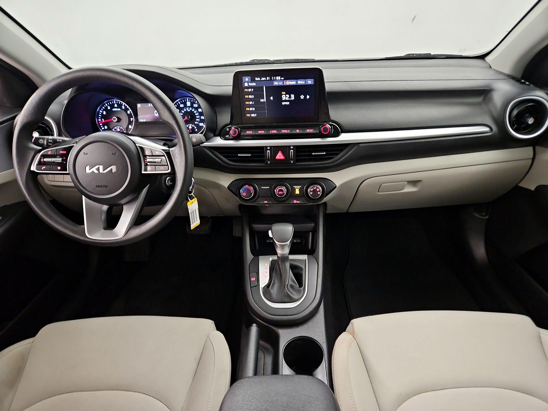 Thumbnail: 2023 Kia Forte - 9