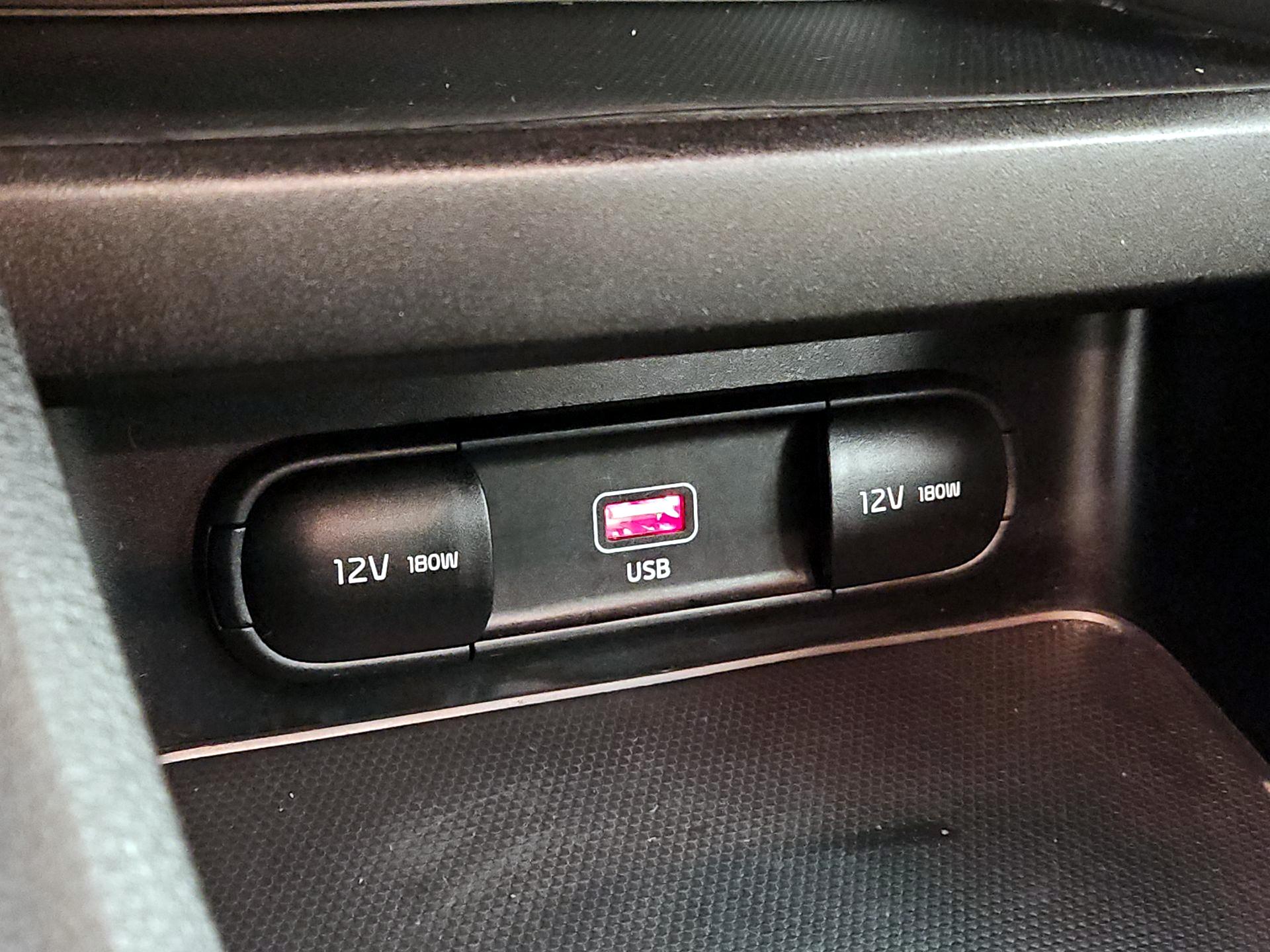 Thumbnail: 2023 Kia Forte - 18