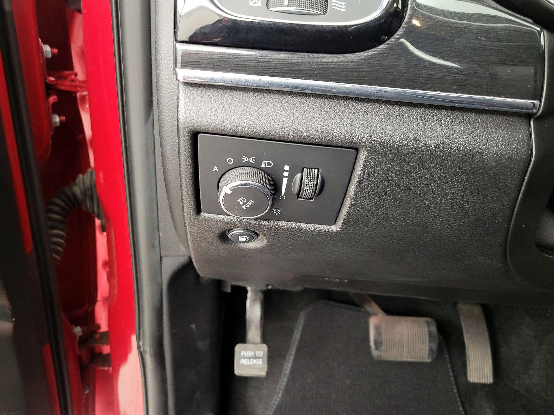 Thumbnail: 2021 Jeep Grand Cherokee - 11