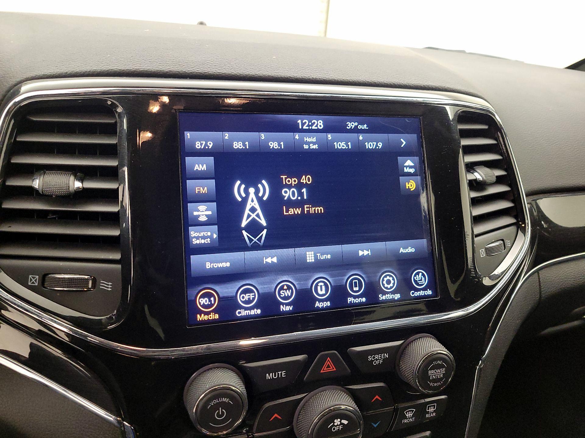 Thumbnail: 2021 Jeep Grand Cherokee - 14