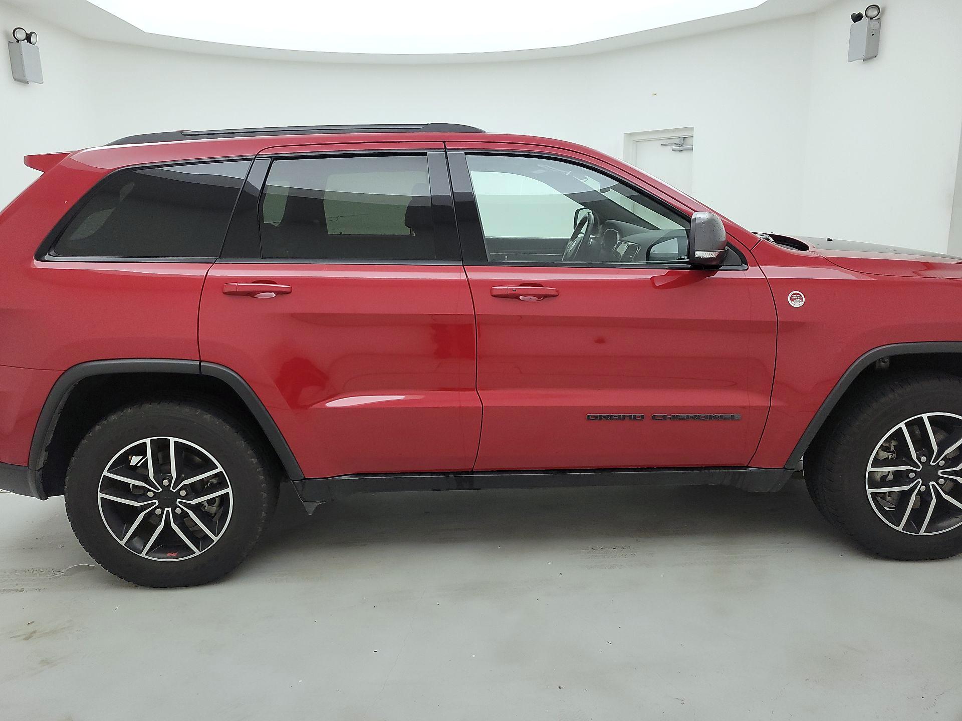 Thumbnail: 2021 Jeep Grand Cherokee - 4