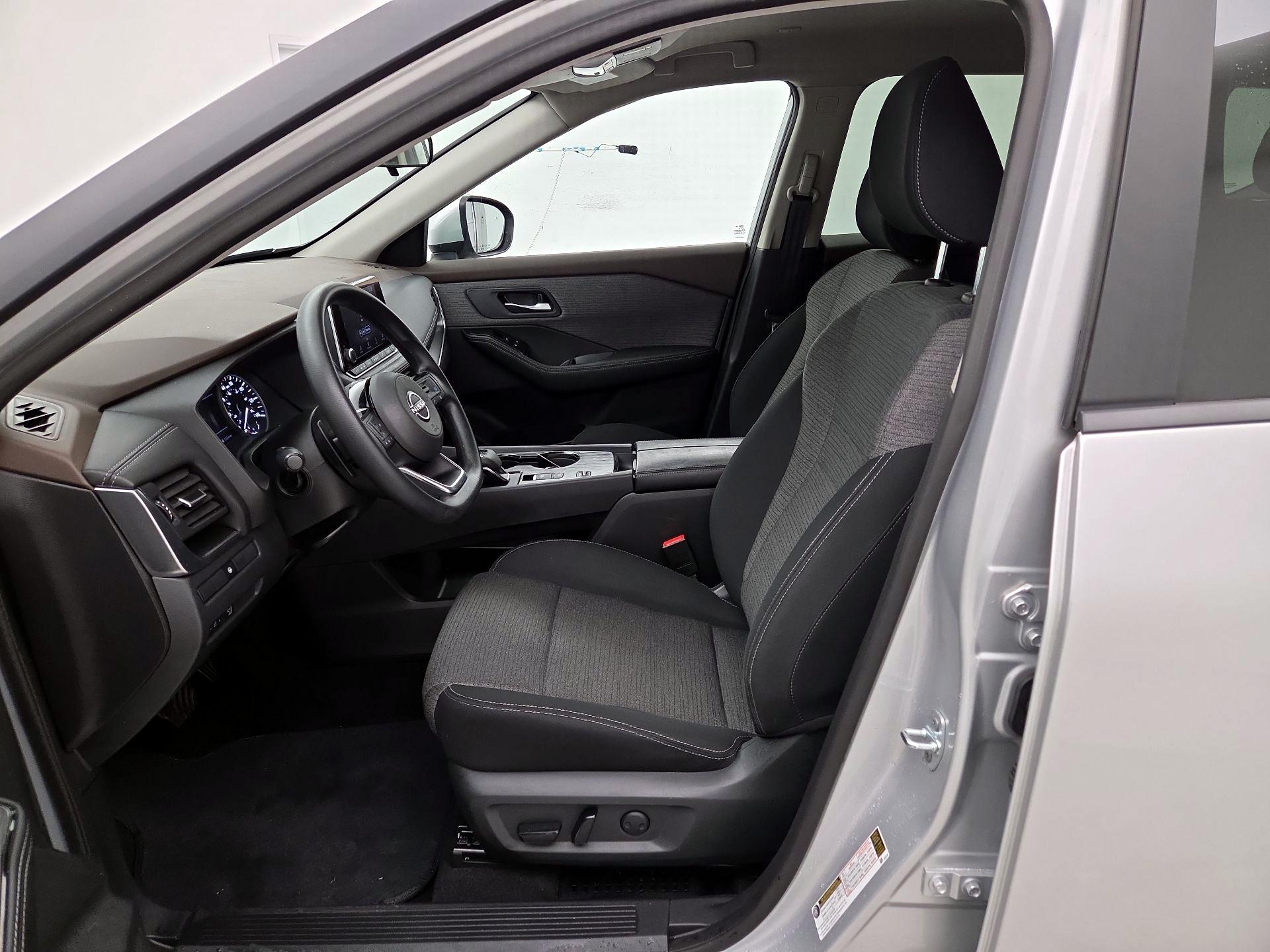 Thumbnail: 2023 Nissan Rogue - 11