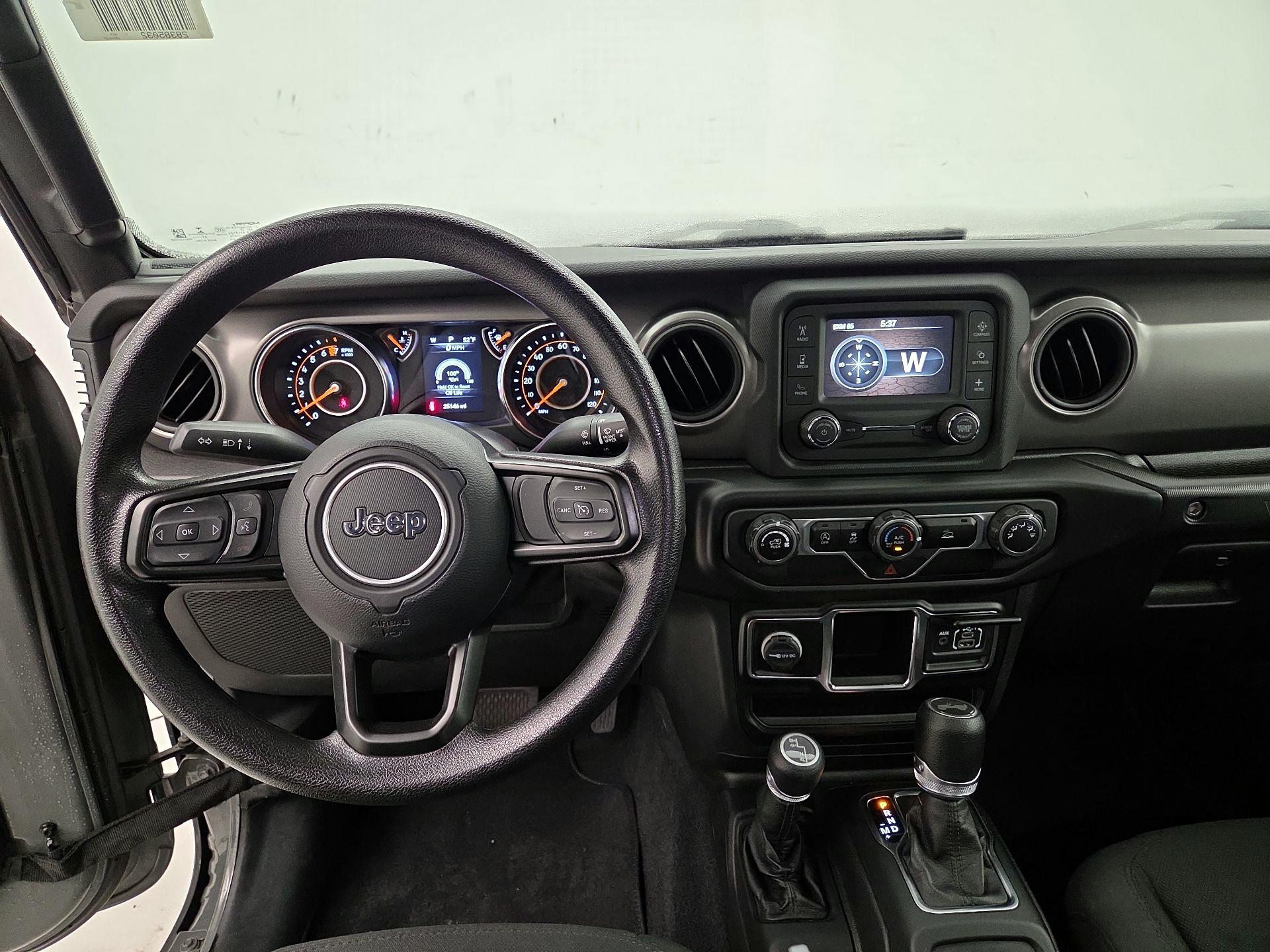 Thumbnail: 2021 Jeep Wrangler - 9