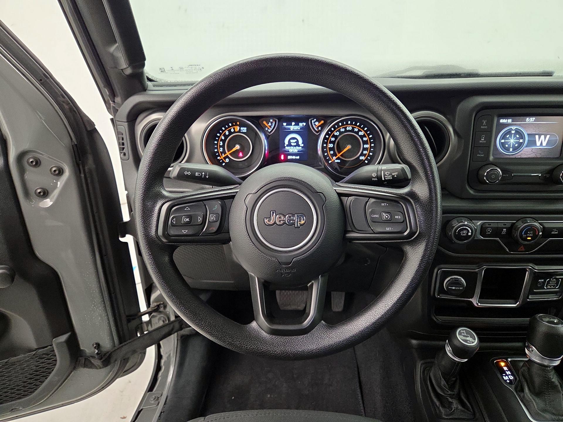 Thumbnail: 2021 Jeep Wrangler - 10