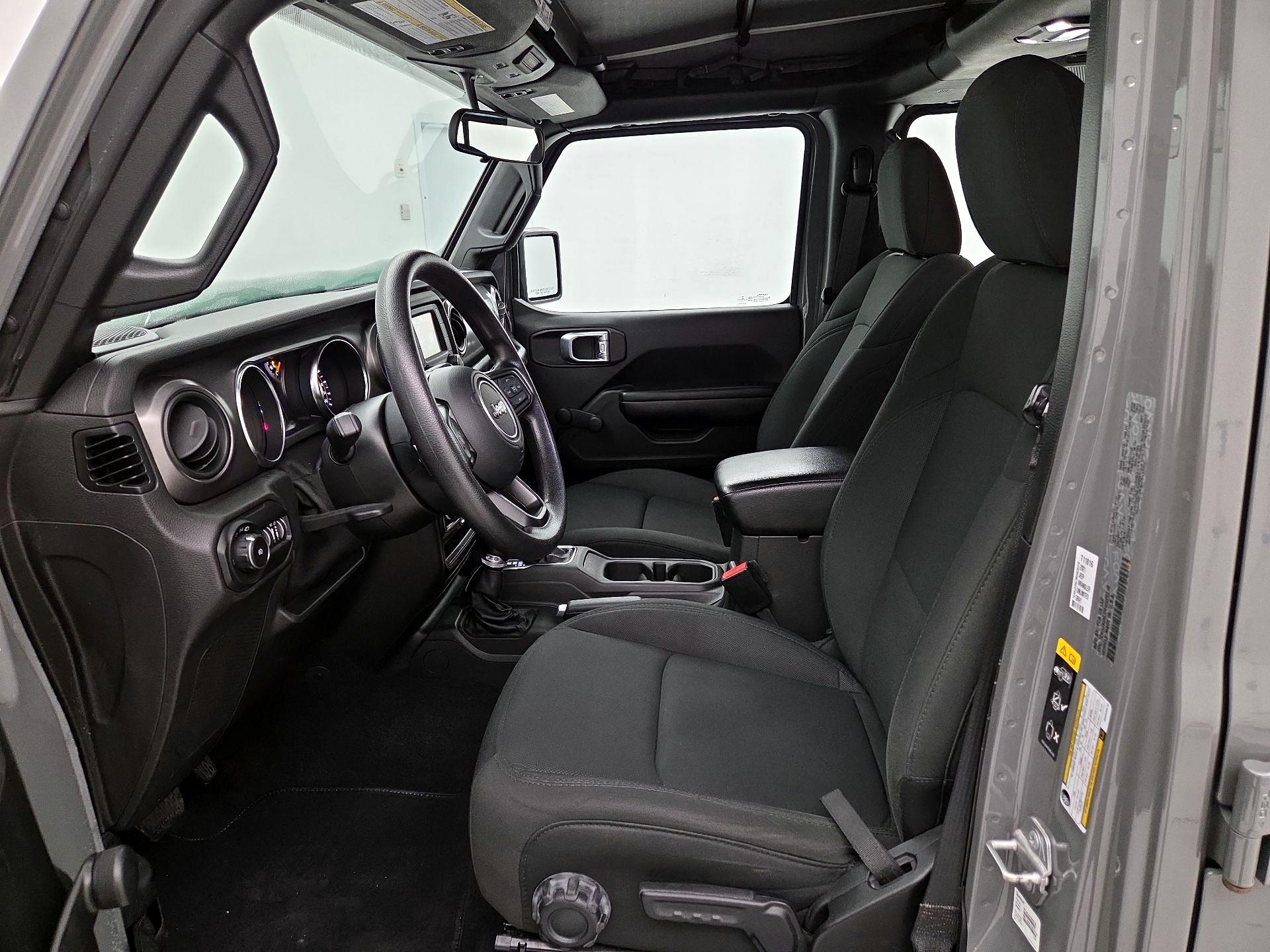 Thumbnail: 2021 Jeep Wrangler - 11