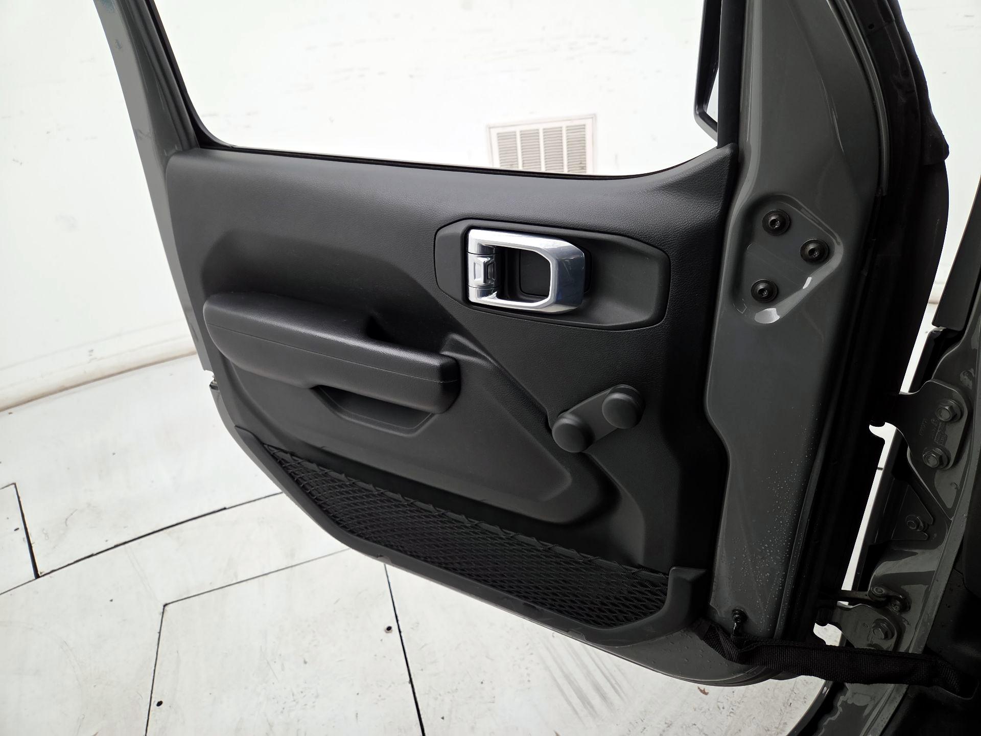 Thumbnail: 2021 Jeep Wrangler - 12