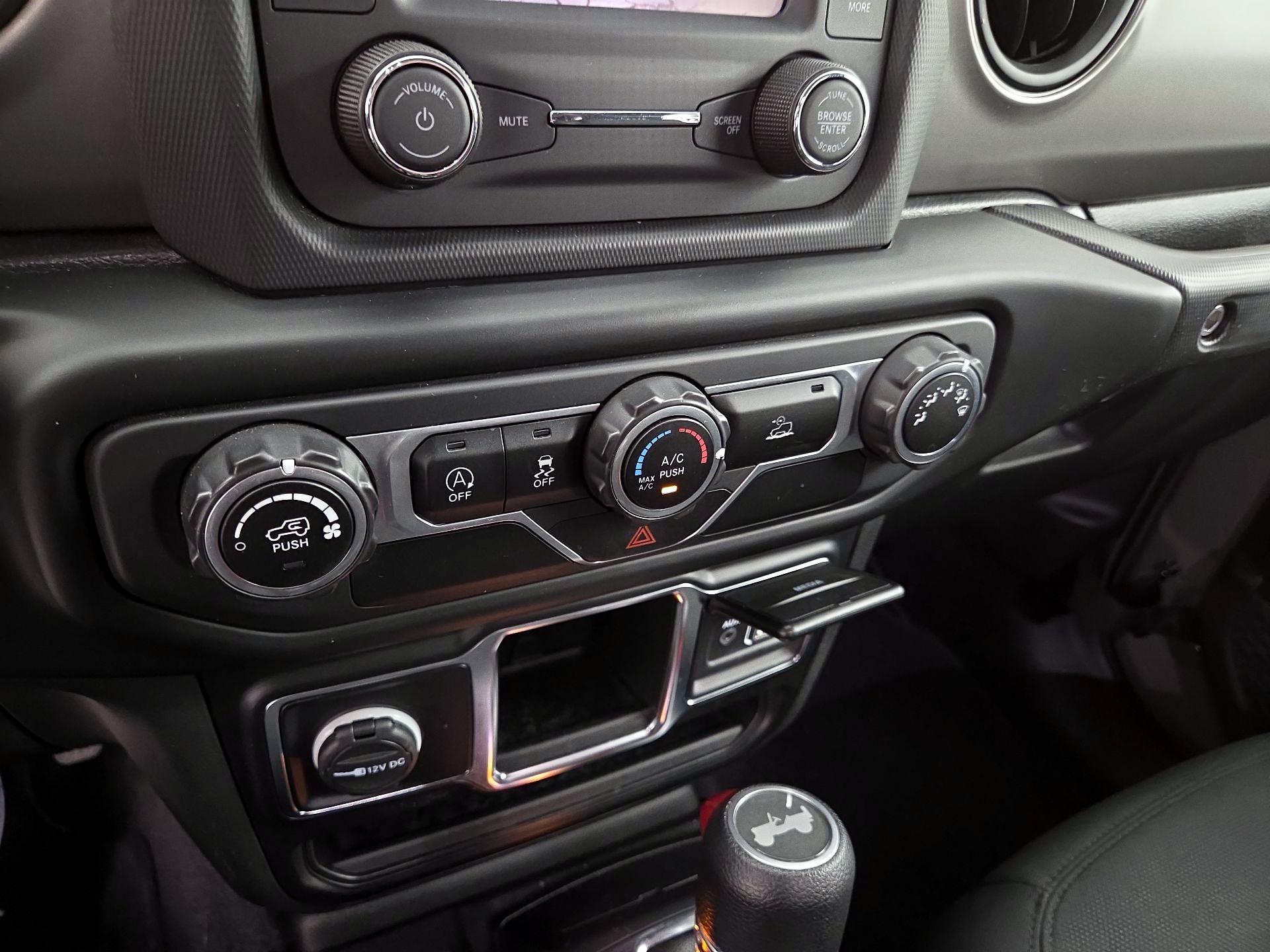 Thumbnail: 2021 Jeep Wrangler - 17