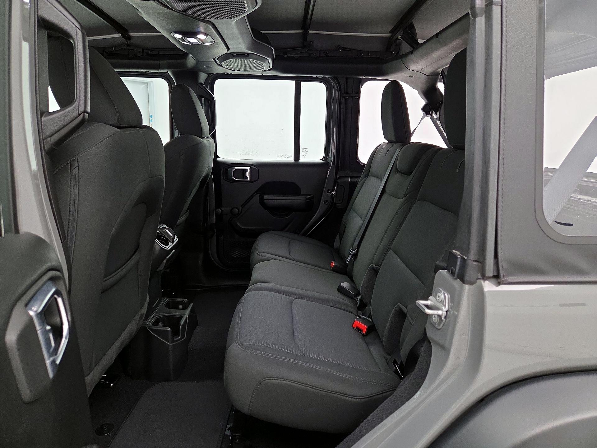 Thumbnail: 2021 Jeep Wrangler - 20