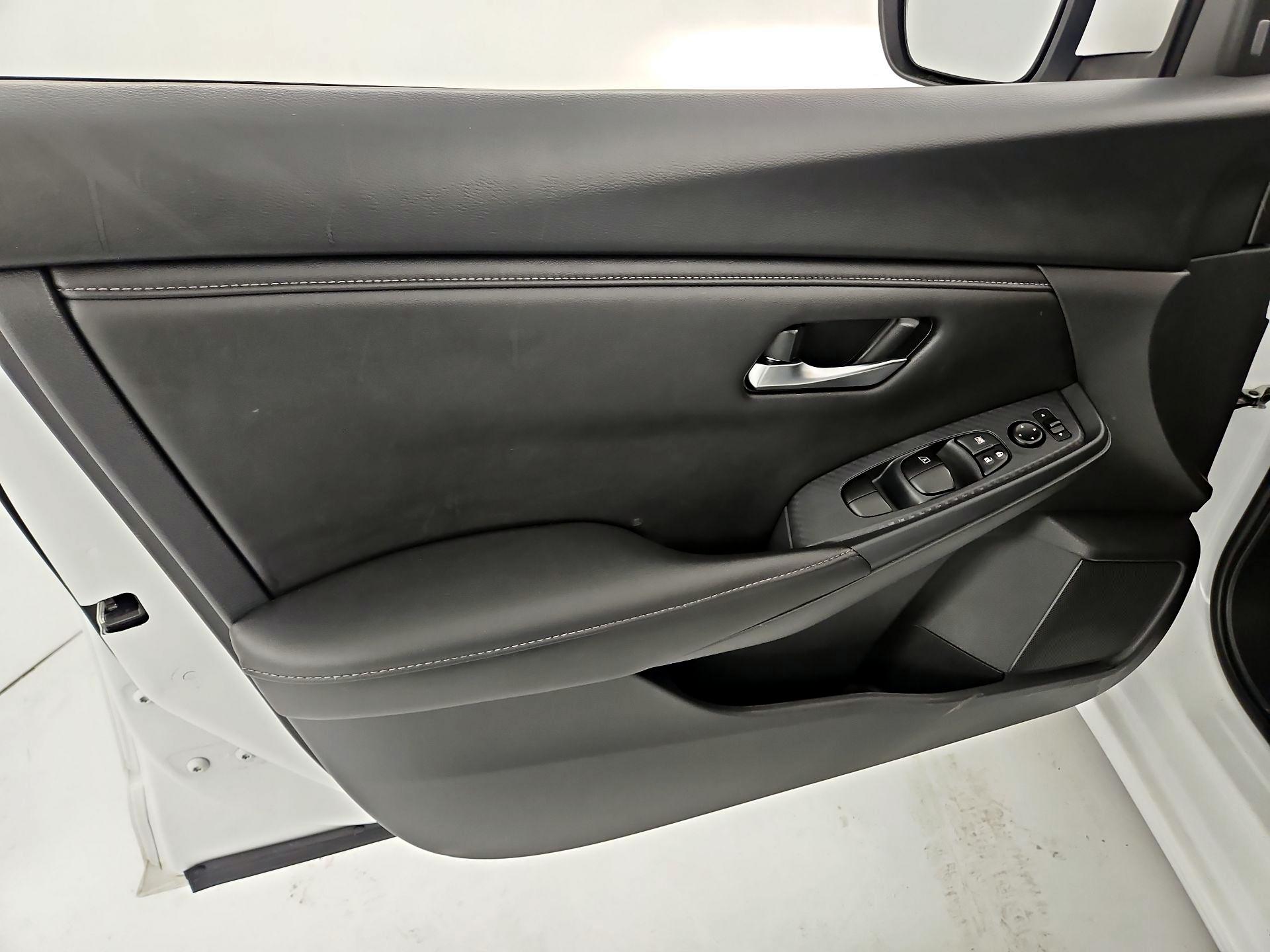 Thumbnail: 2023 Nissan Sentra - 12