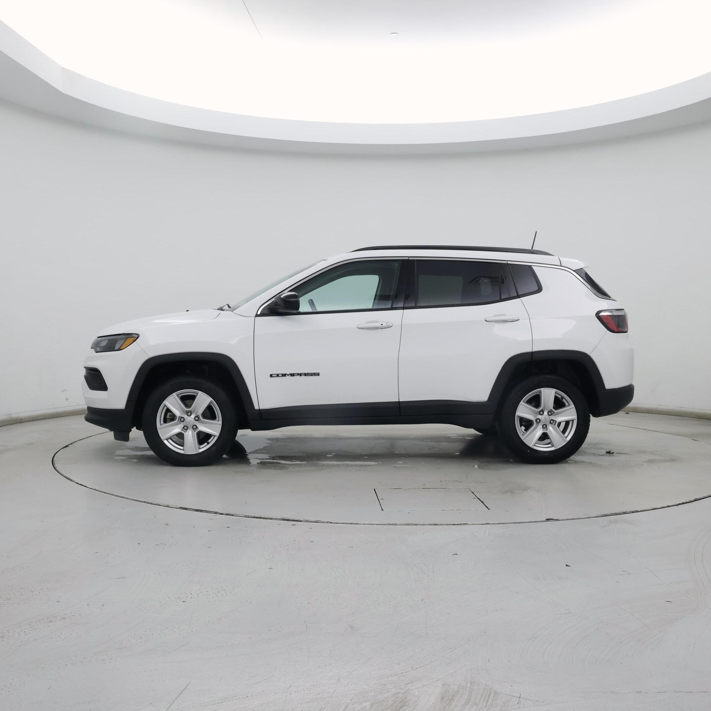 Thumbnail: 2022 Jeep Compass - 3