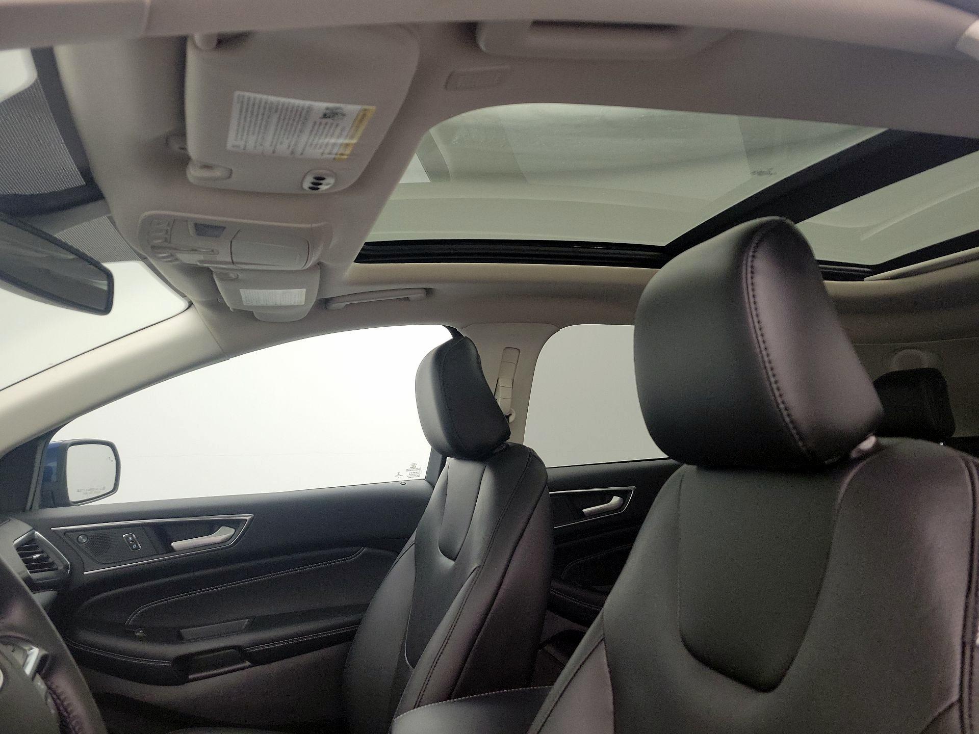 Thumbnail: 2021 Ford Edge - 20