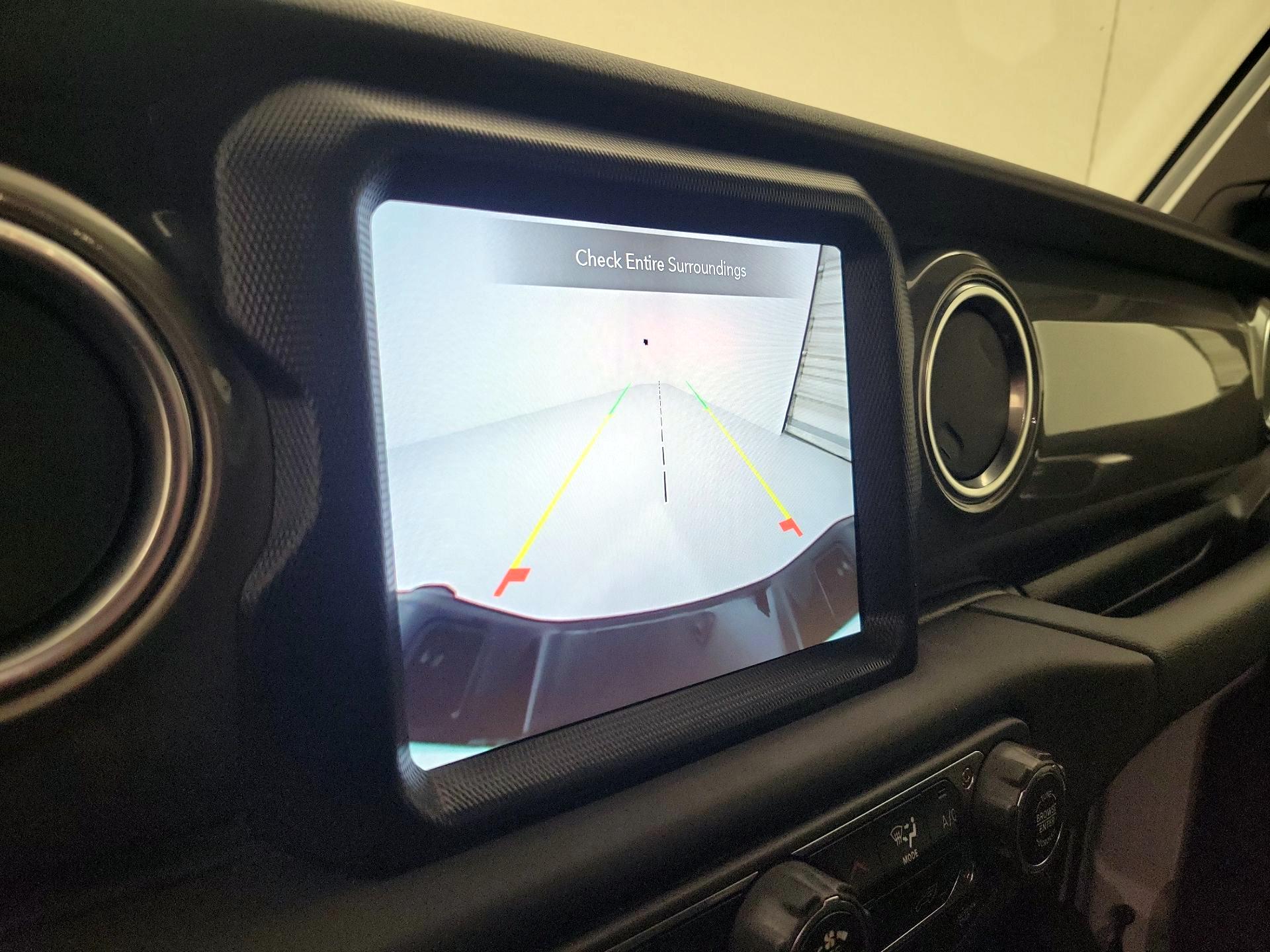 Thumbnail: 2023 Jeep Gladiator - 15