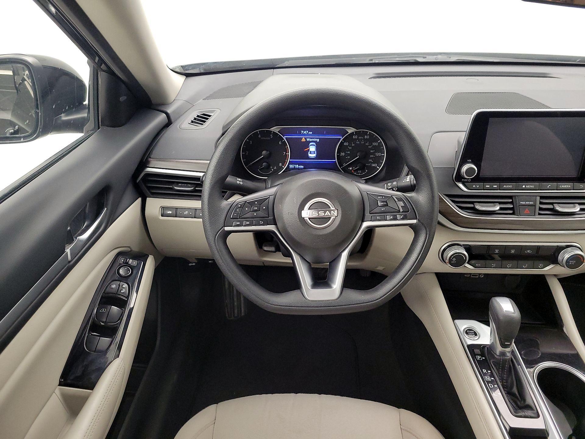 Thumbnail: 2023 Nissan Altima - 10