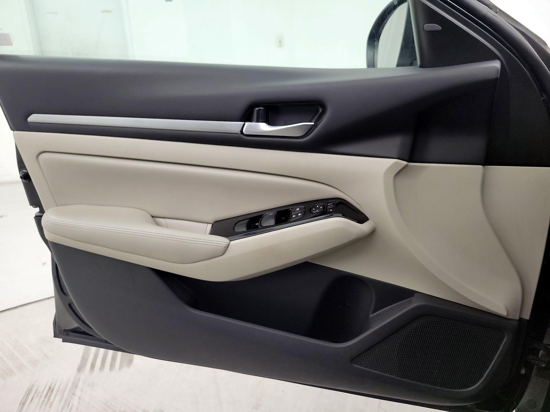 Thumbnail: 2023 Nissan Altima - 12