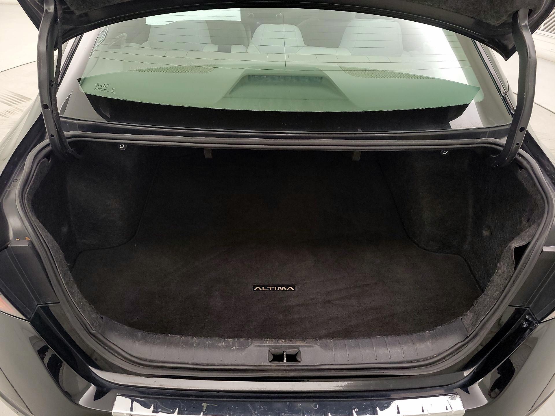 Thumbnail: 2023 Nissan Altima - 20