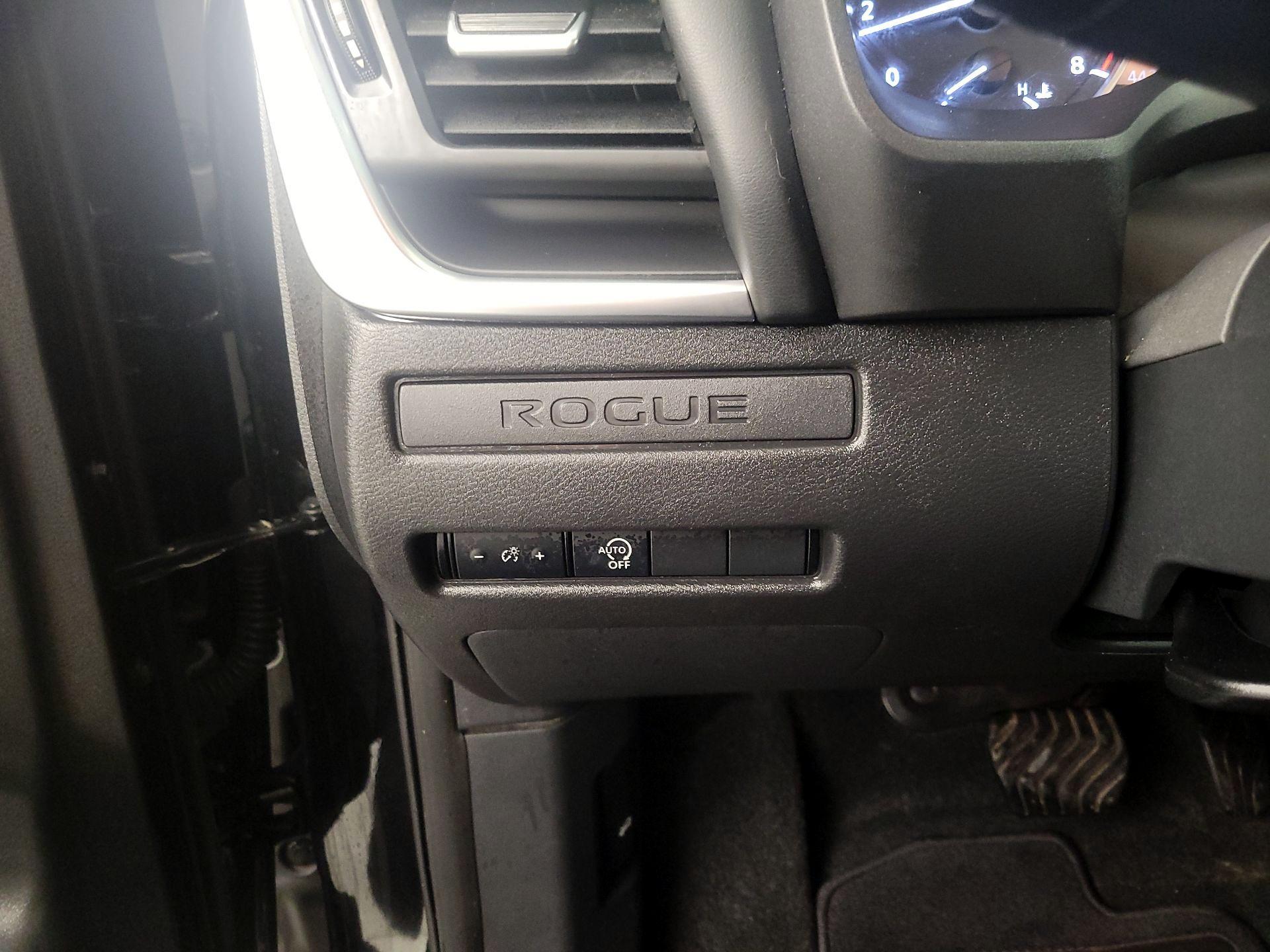 Thumbnail: 2023 Nissan Rogue - 13