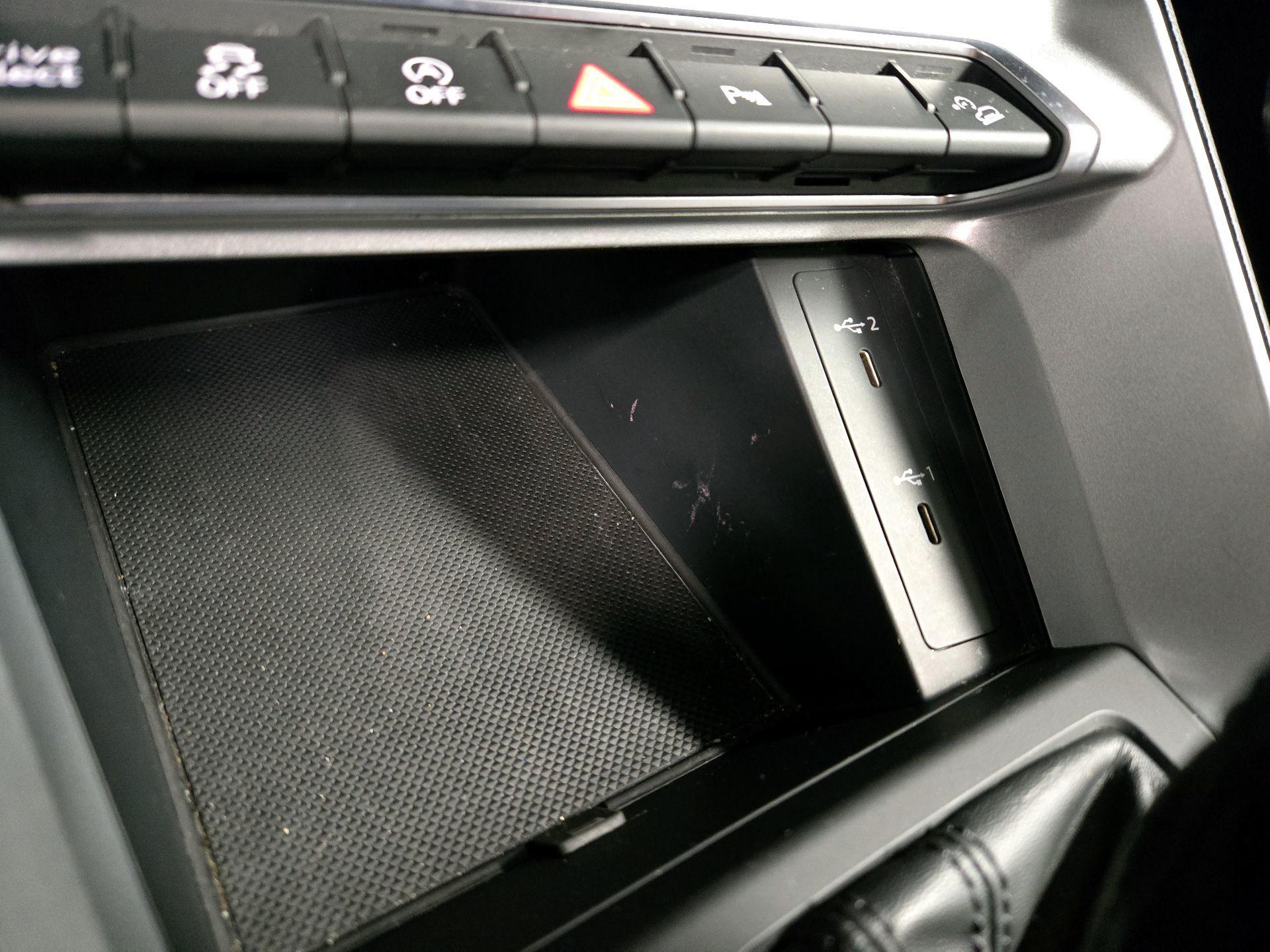 Thumbnail: 2023 Audi Q3 - 18