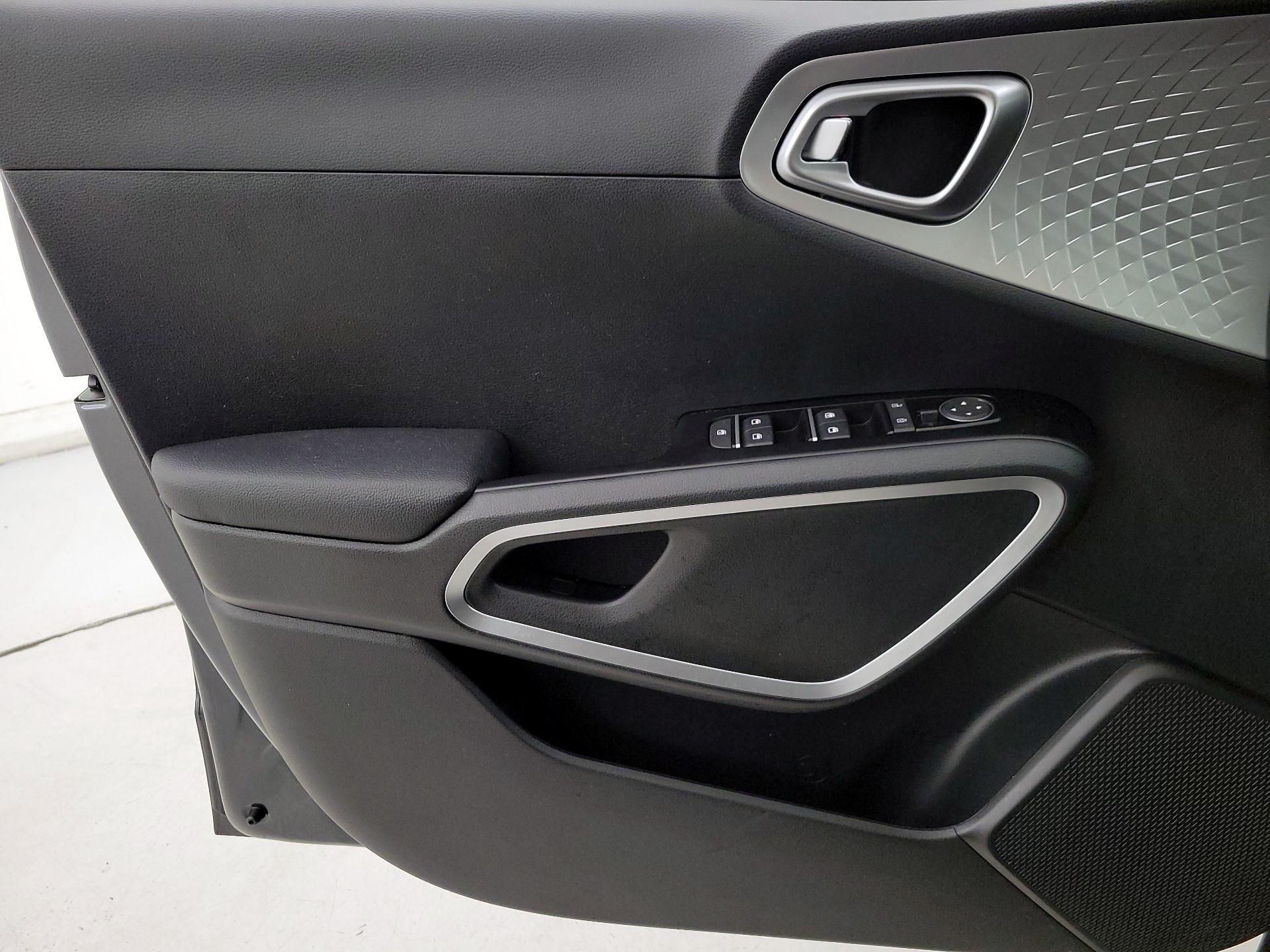 Thumbnail: 2022 Kia Soul - 12