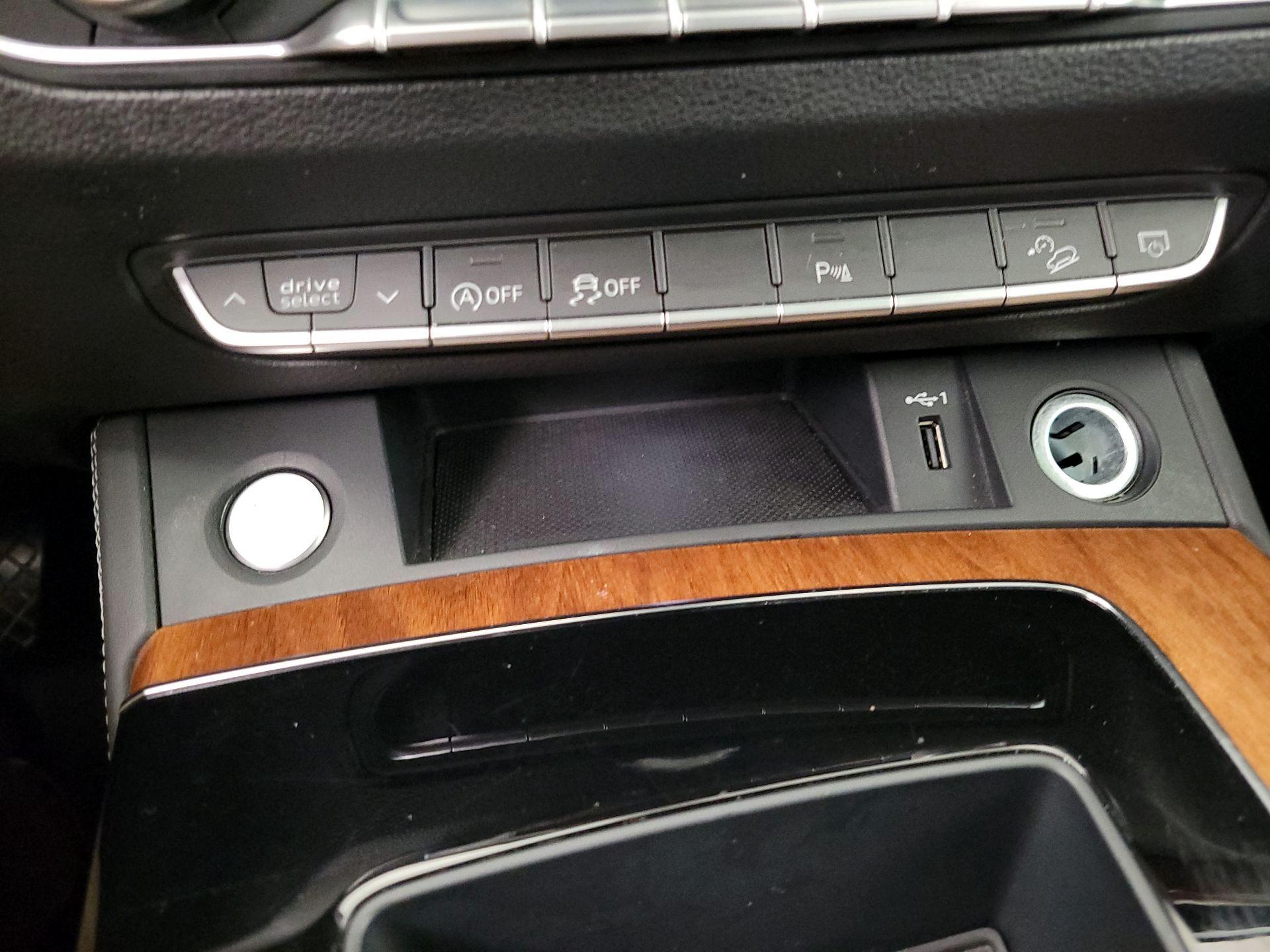 Thumbnail: 2023 Audi Q5 - 18