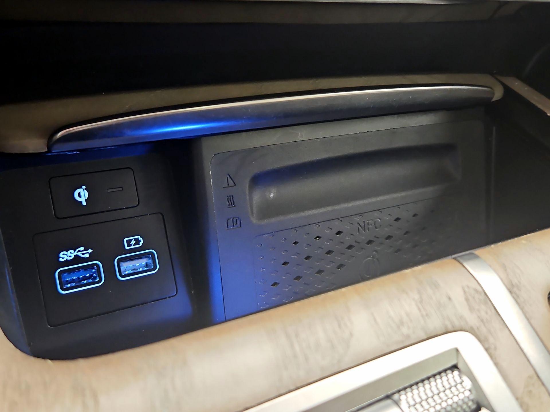 Thumbnail: 2022 Genesis GV80 - 19