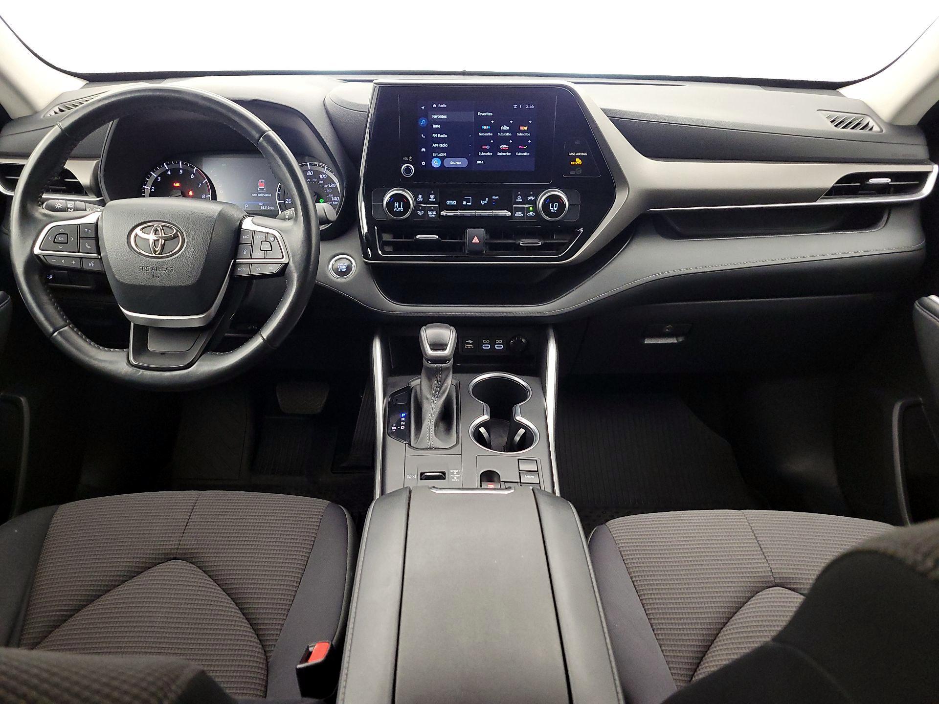 Thumbnail: 2023 Toyota Highlander - 9