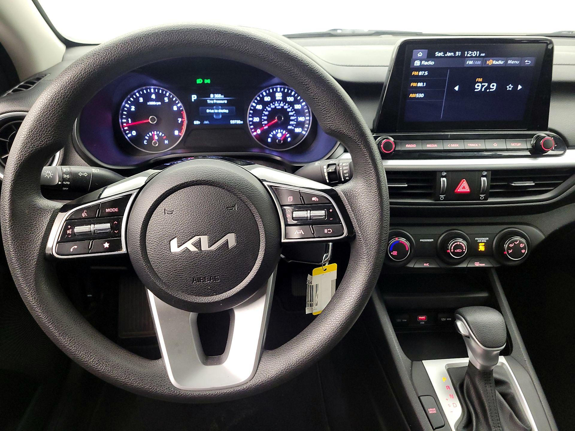 Thumbnail: 2023 Kia Forte - 10