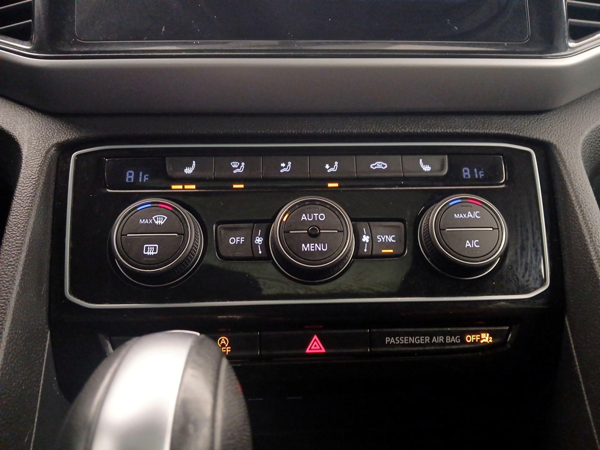 Thumbnail: 2023 Volkswagen Atlas - 16