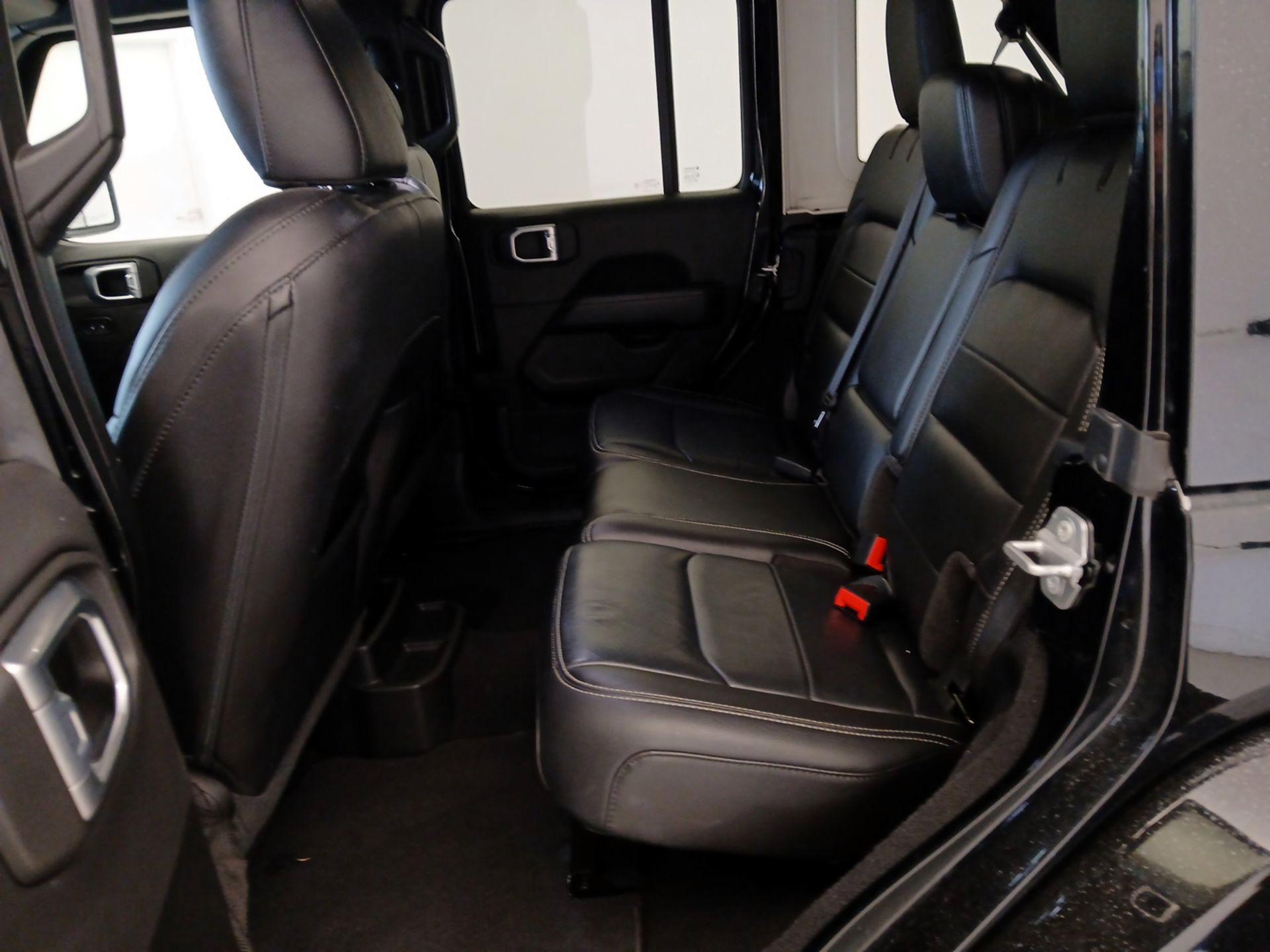 Thumbnail: 2021 Jeep Wrangler - 20